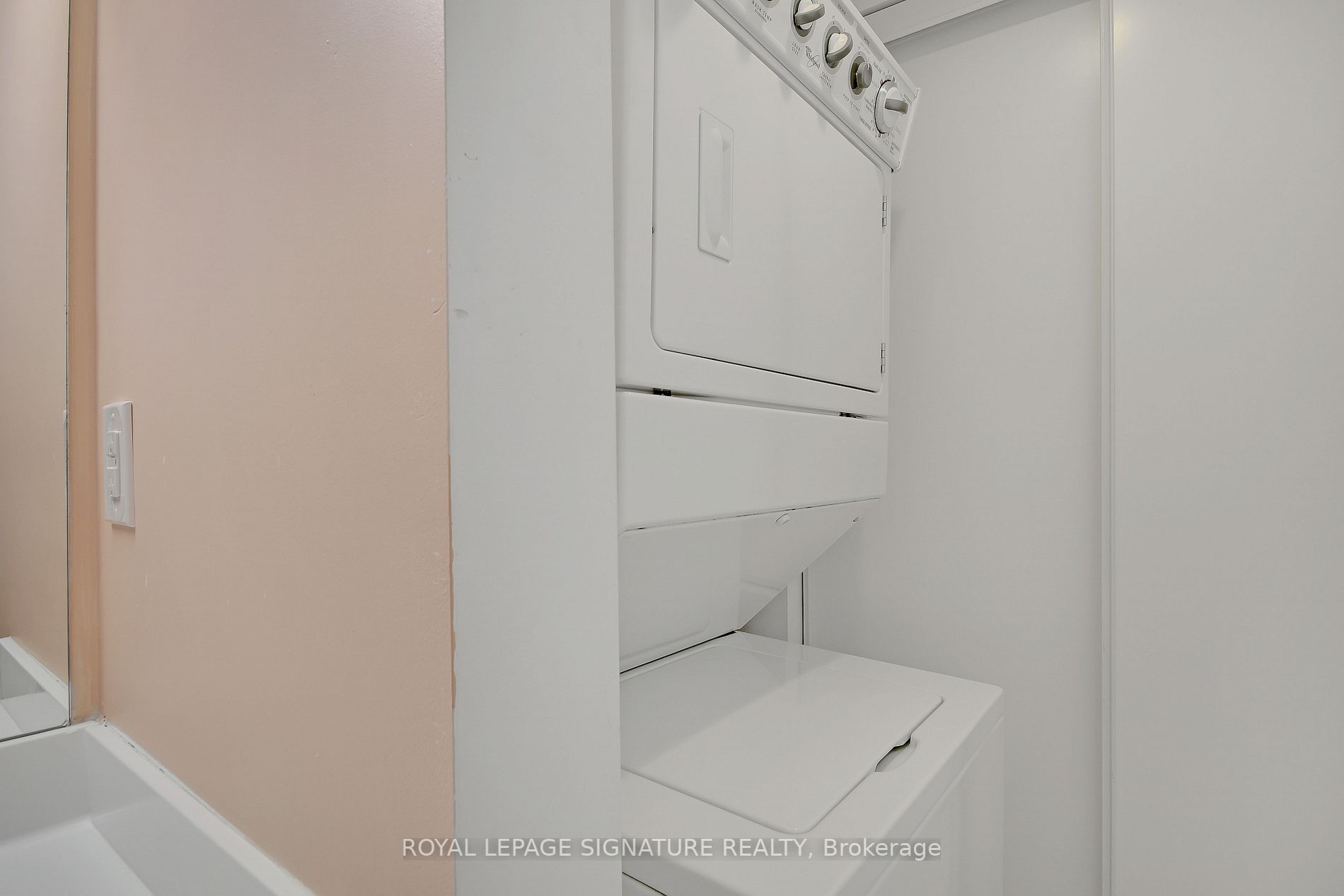 801 Sheppard Ave W, #503