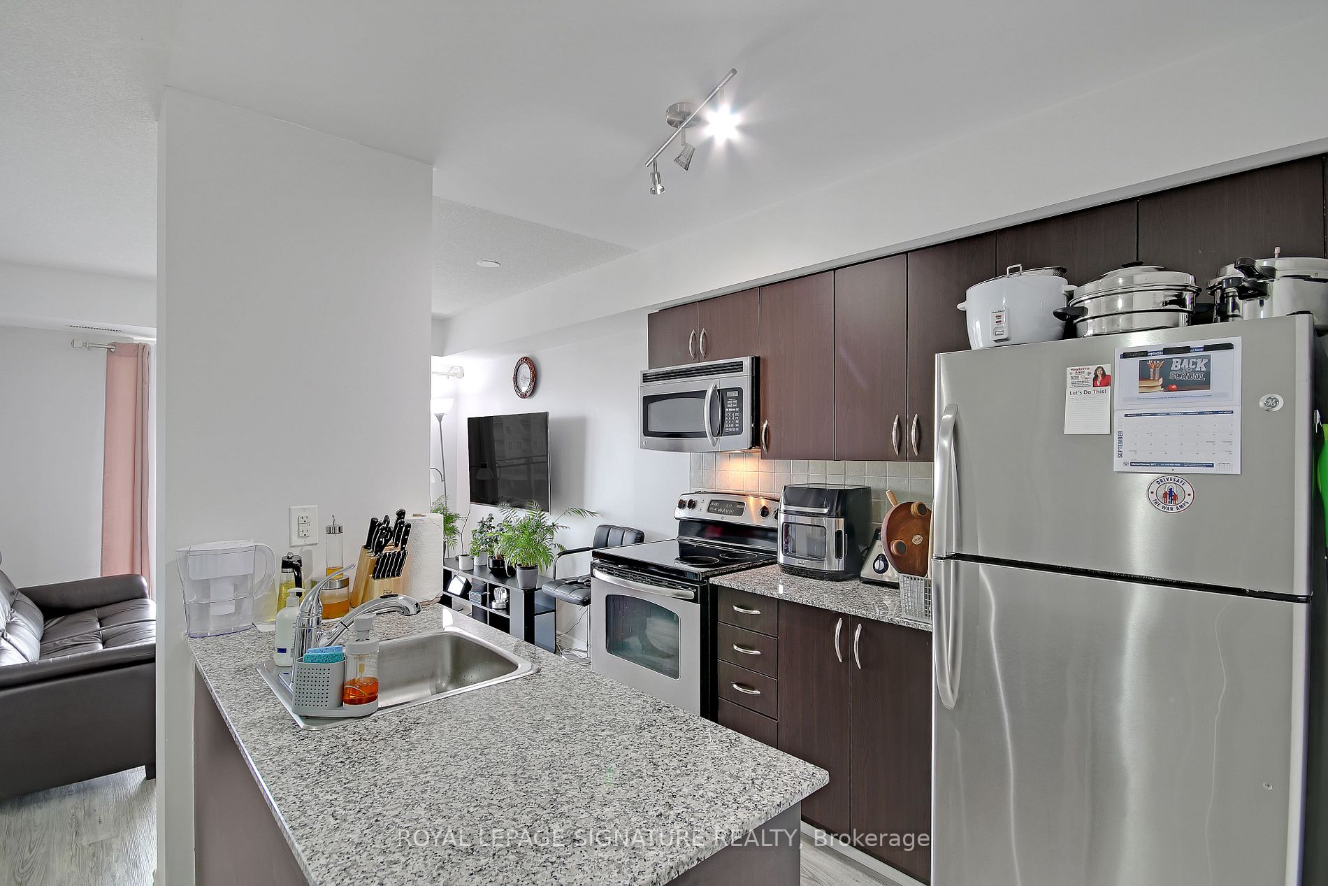801 Sheppard Ave W, #503