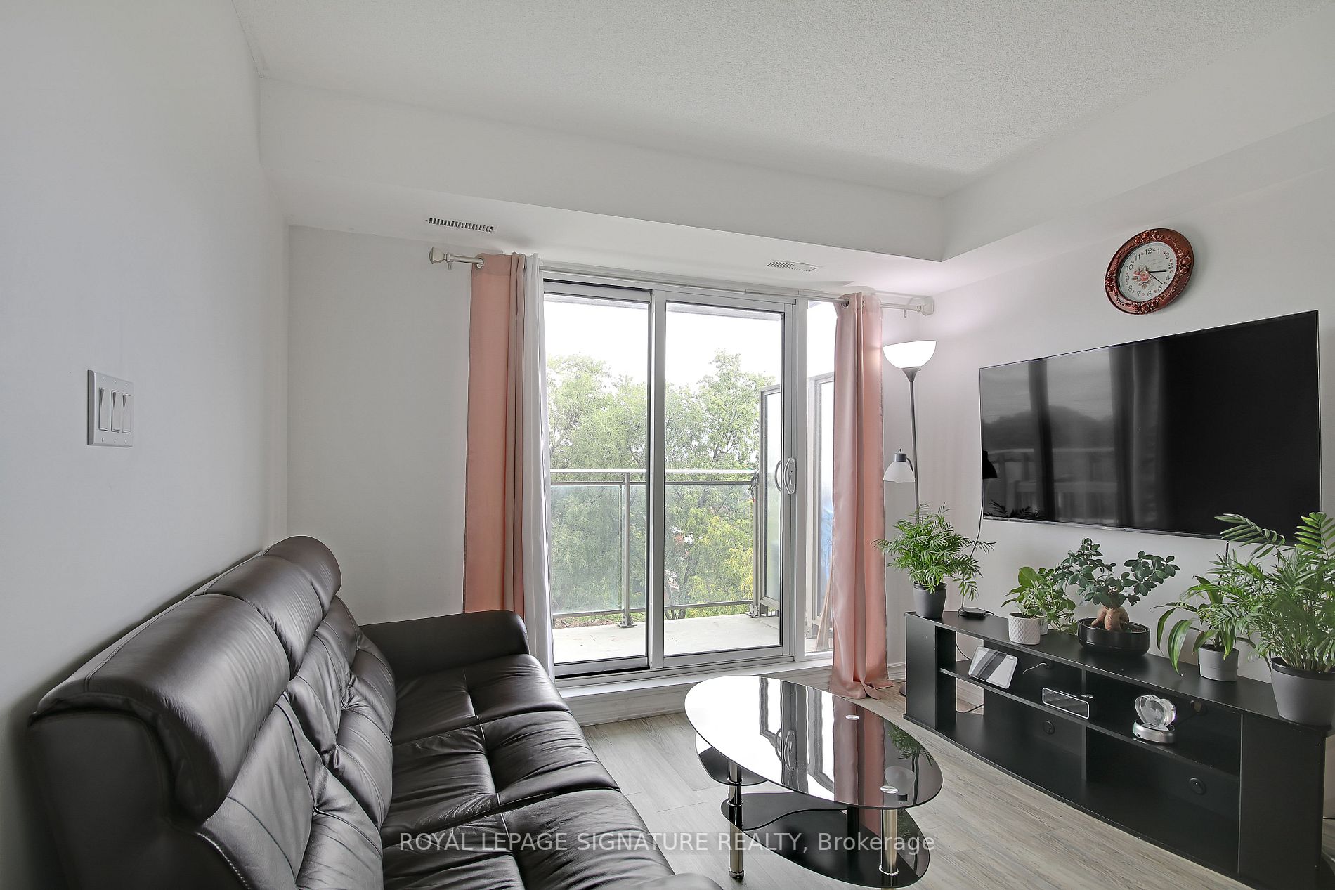 801 Sheppard Ave W, #503