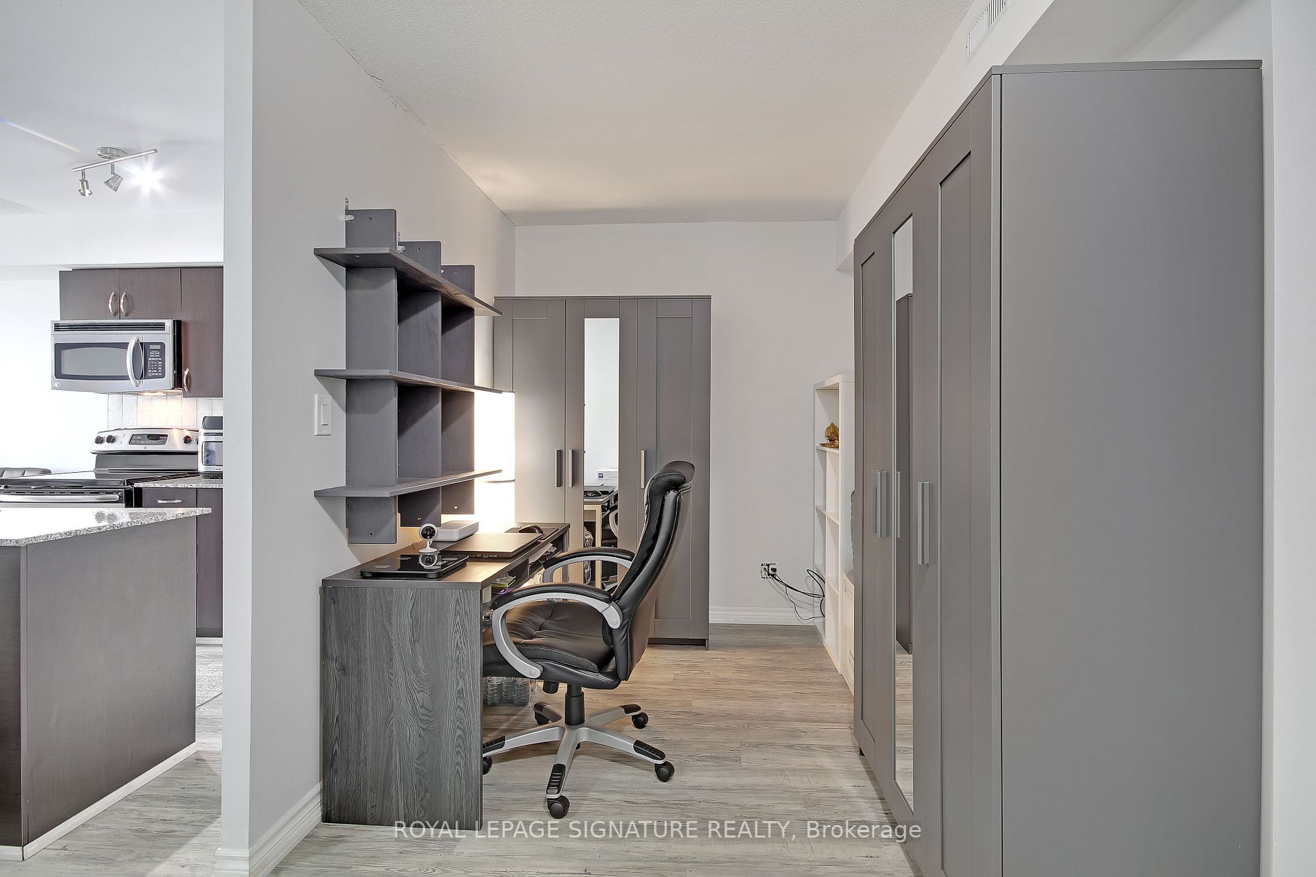 801 Sheppard Ave W, #503