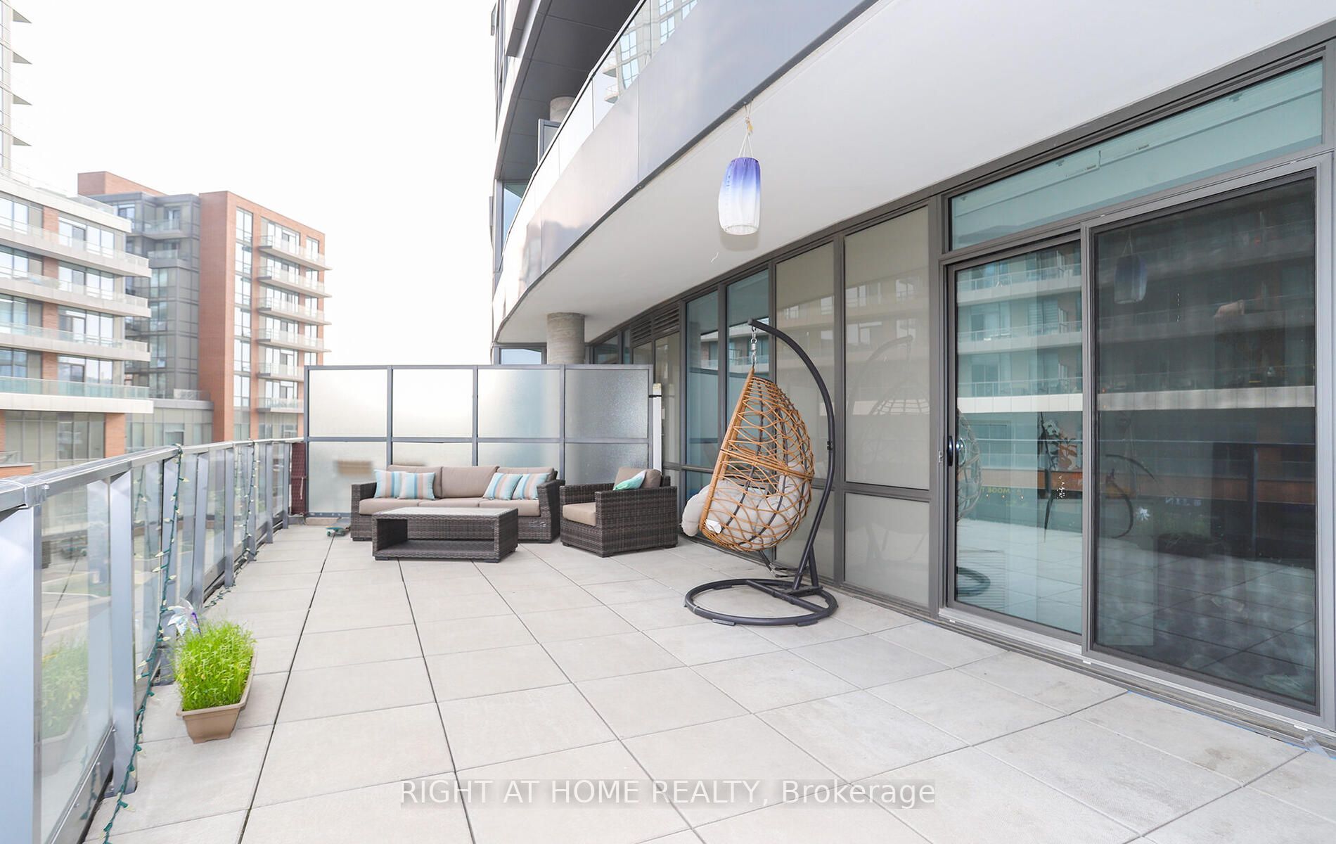 50 Forest Manor Rd, #211