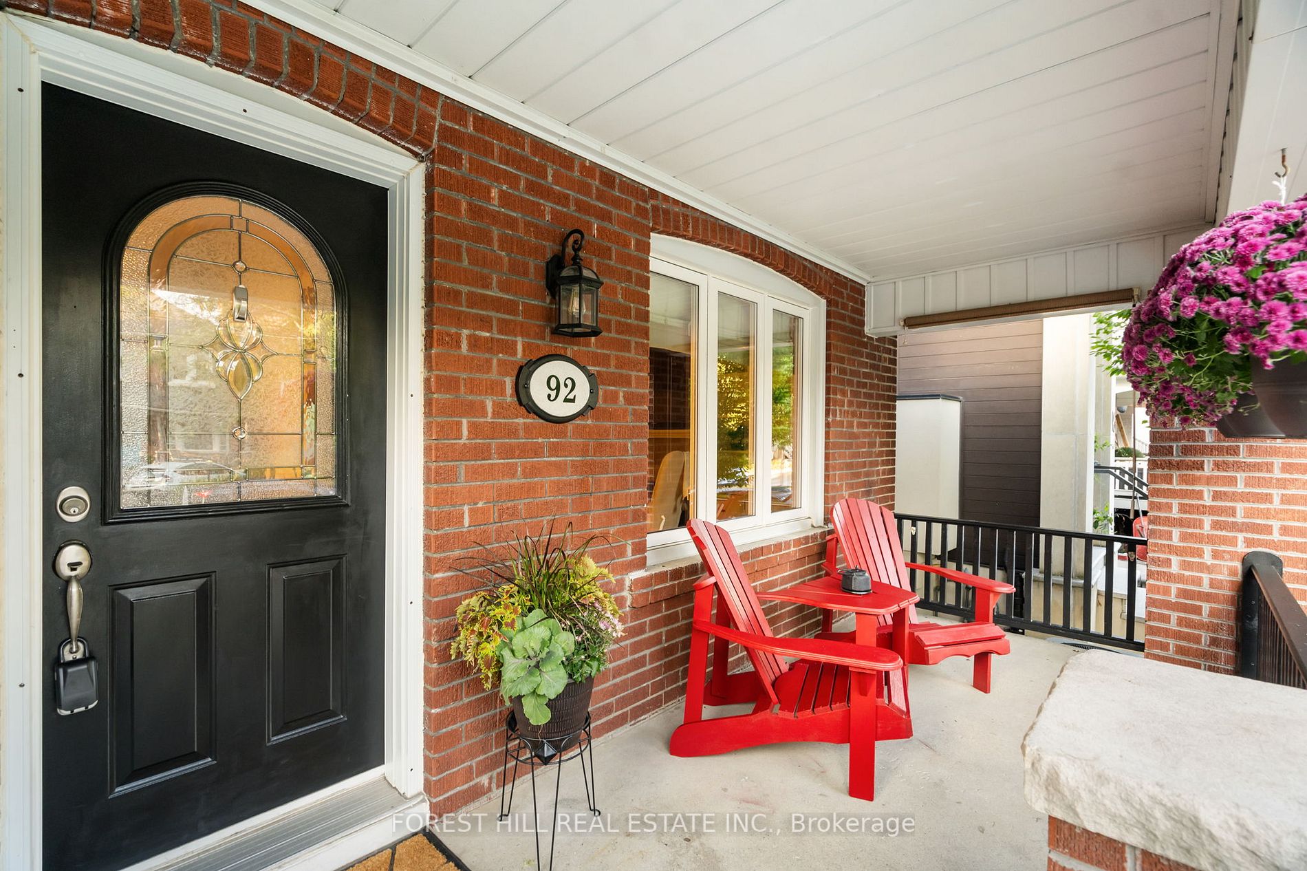 92 Bowood Ave