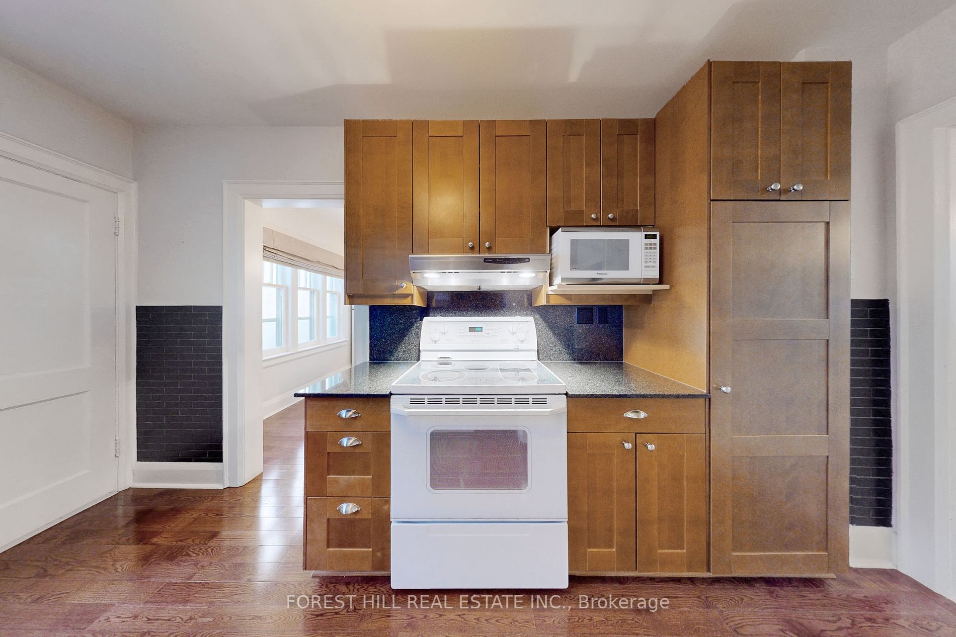 92 Bowood Ave
