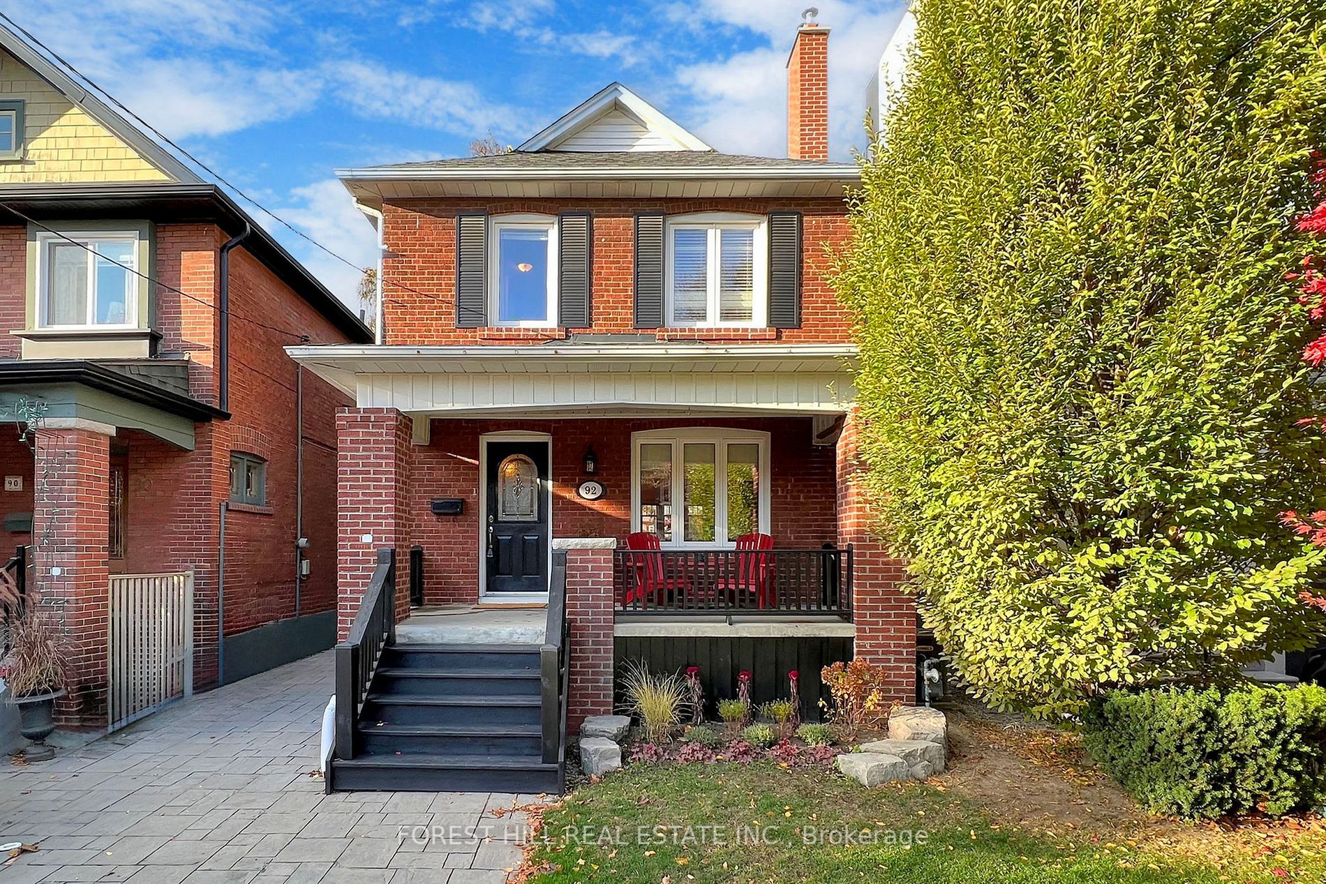 92 Bowood Ave