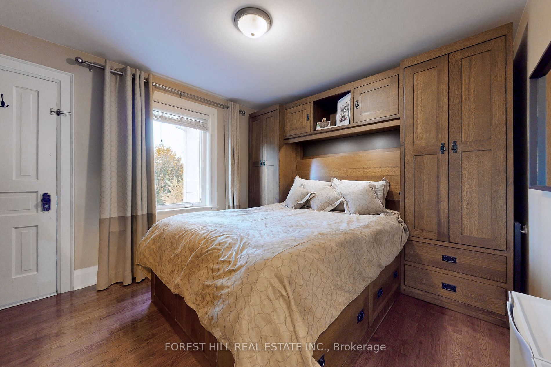 92 Bowood Ave