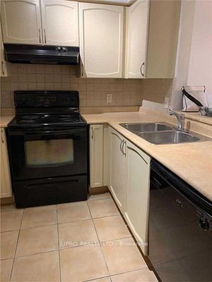 3830 Bathurst St, #407