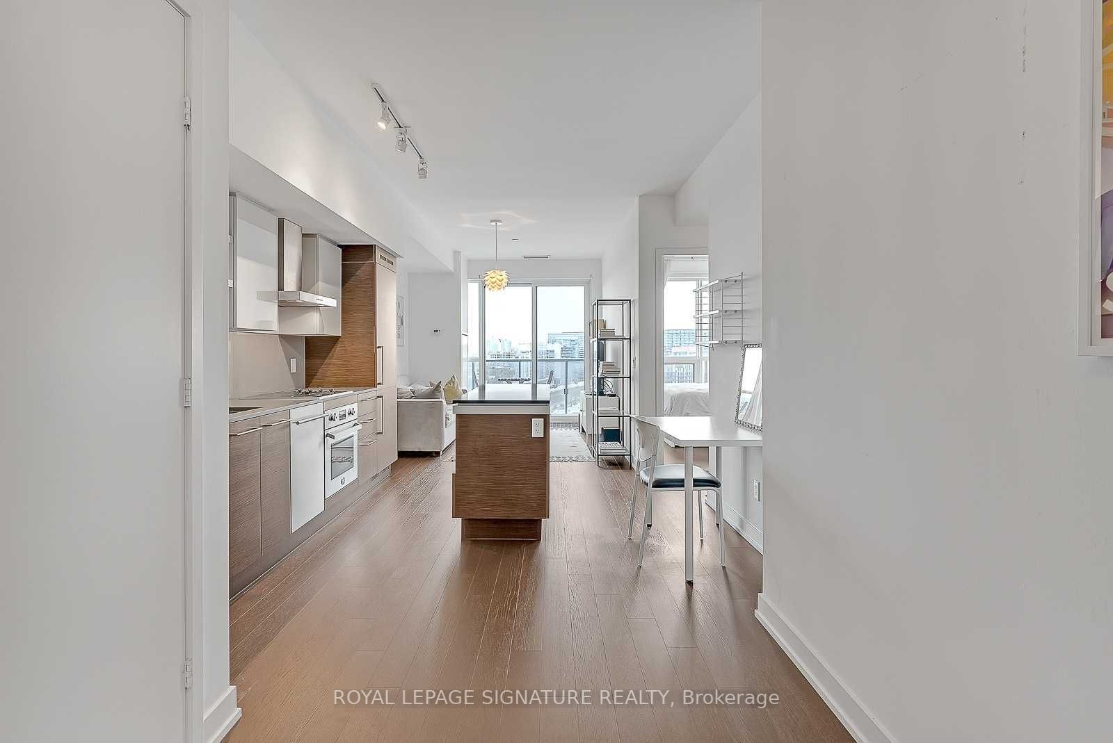 1030 King St W, #Ph23