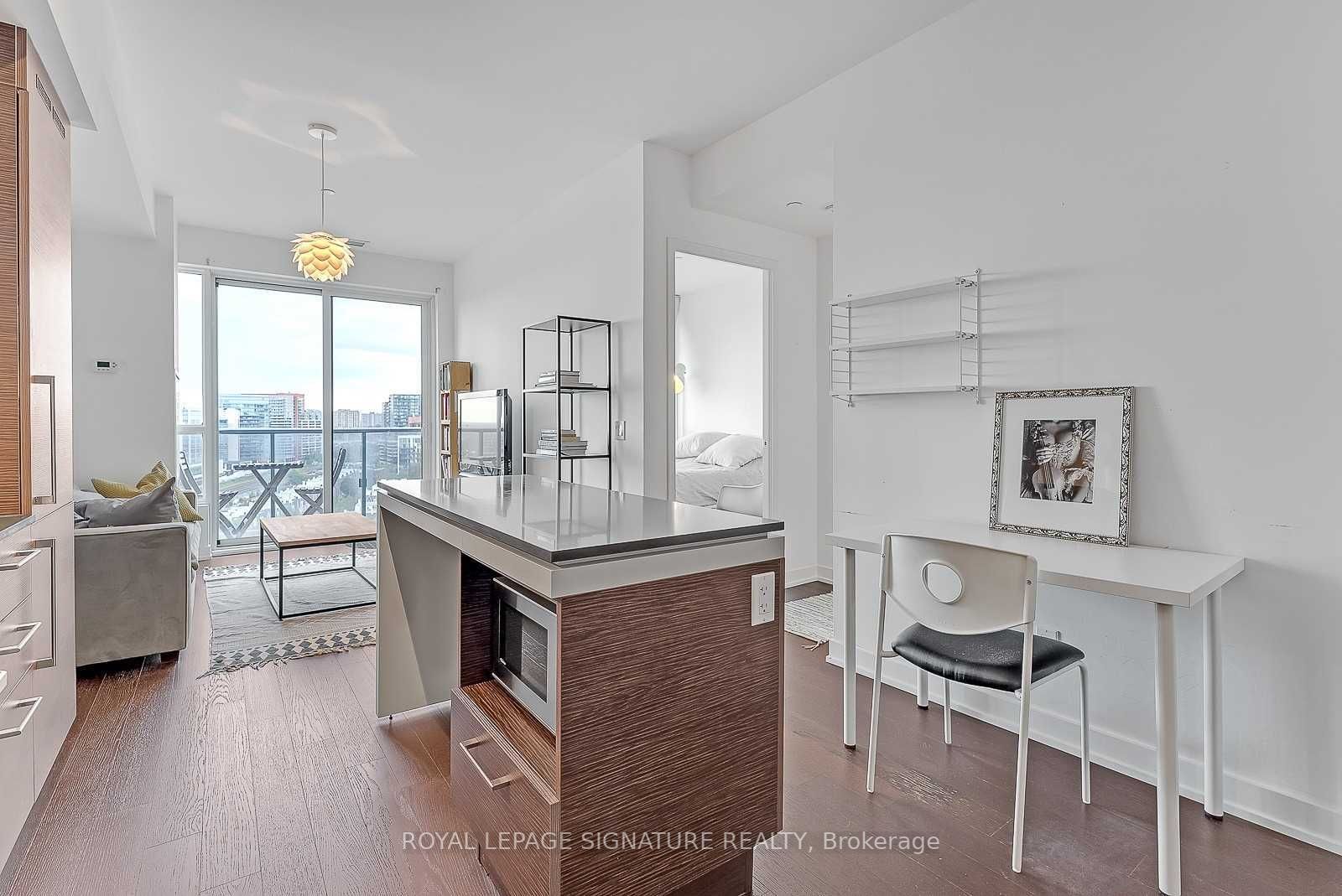 1030 King St W, #Ph23