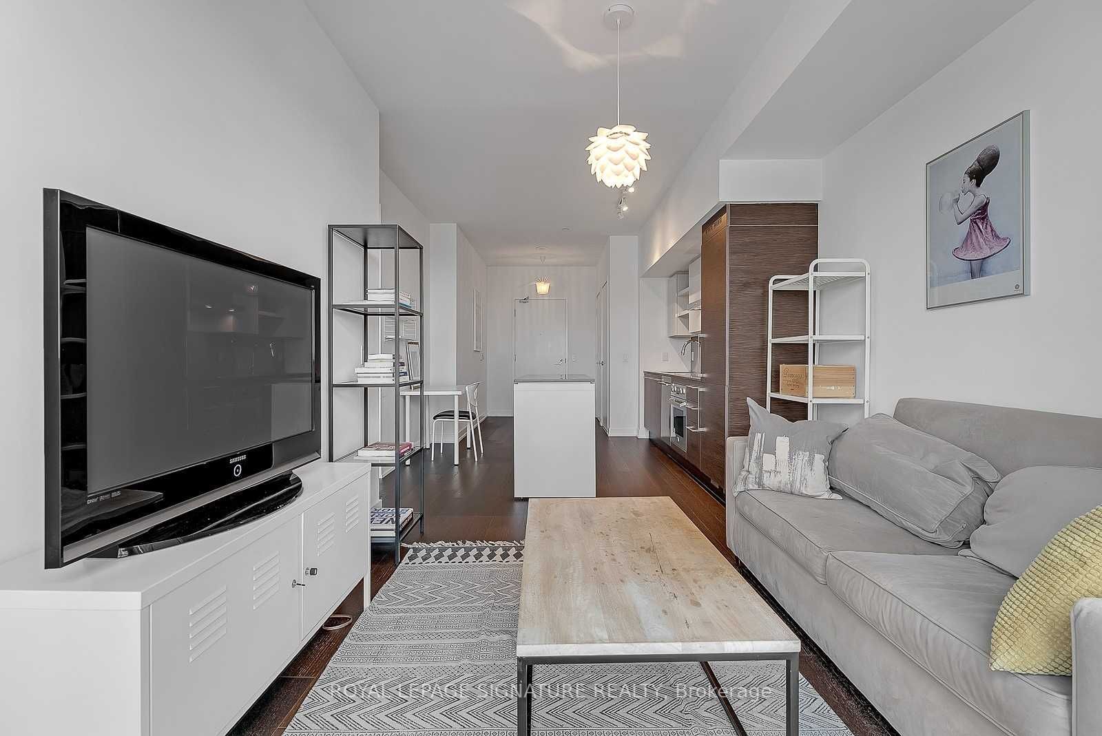 1030 King St W, #Ph23