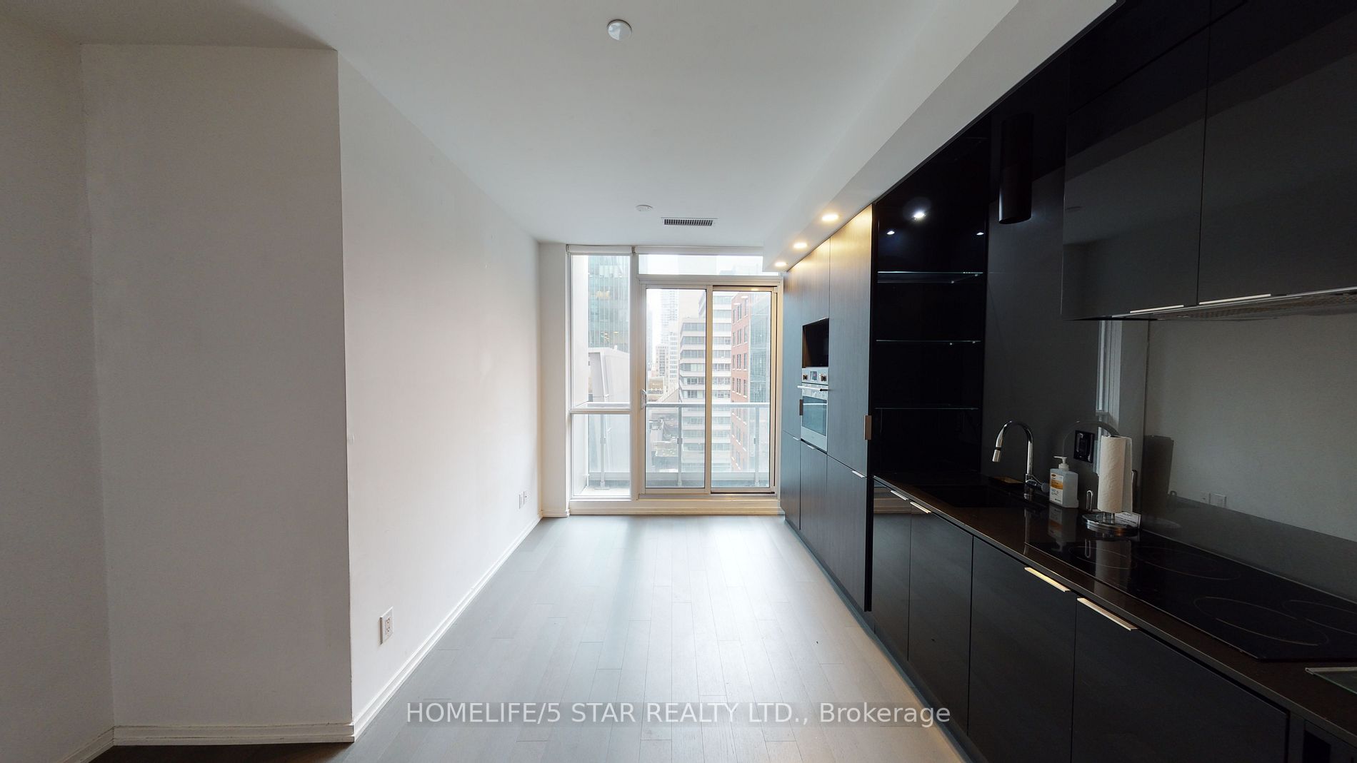 70 Temperance St, #912