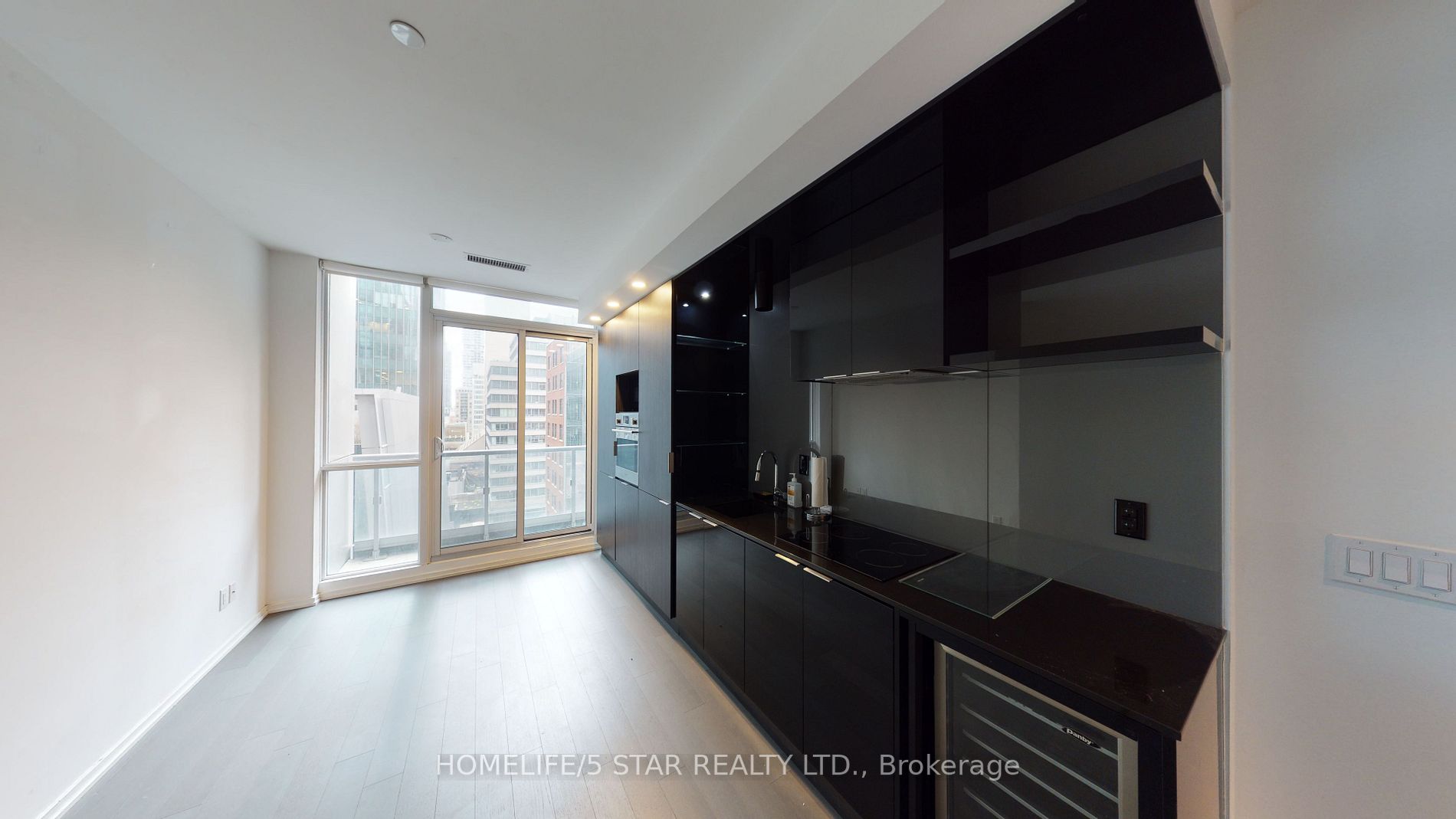 70 Temperance St, #912