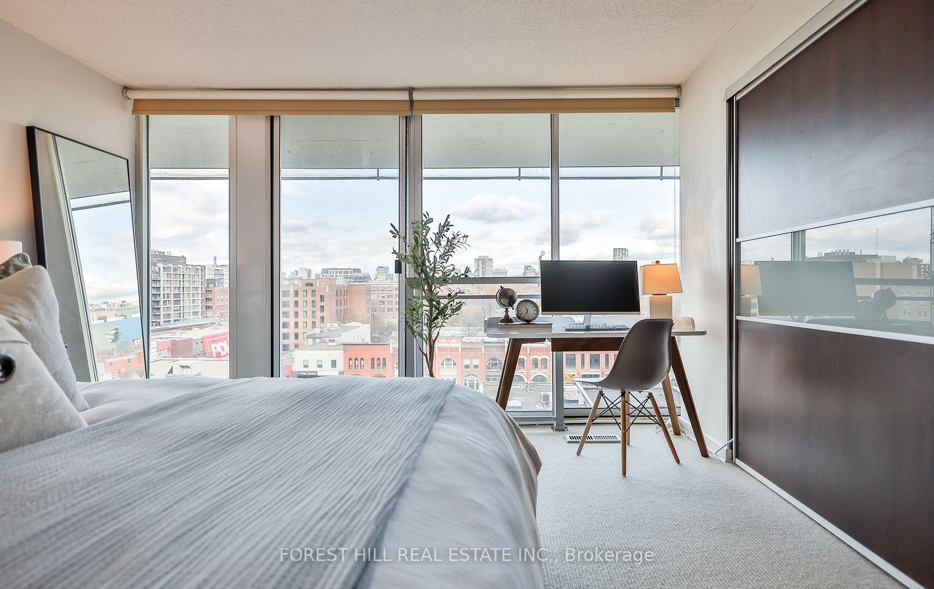 388 Richmond St W, #724