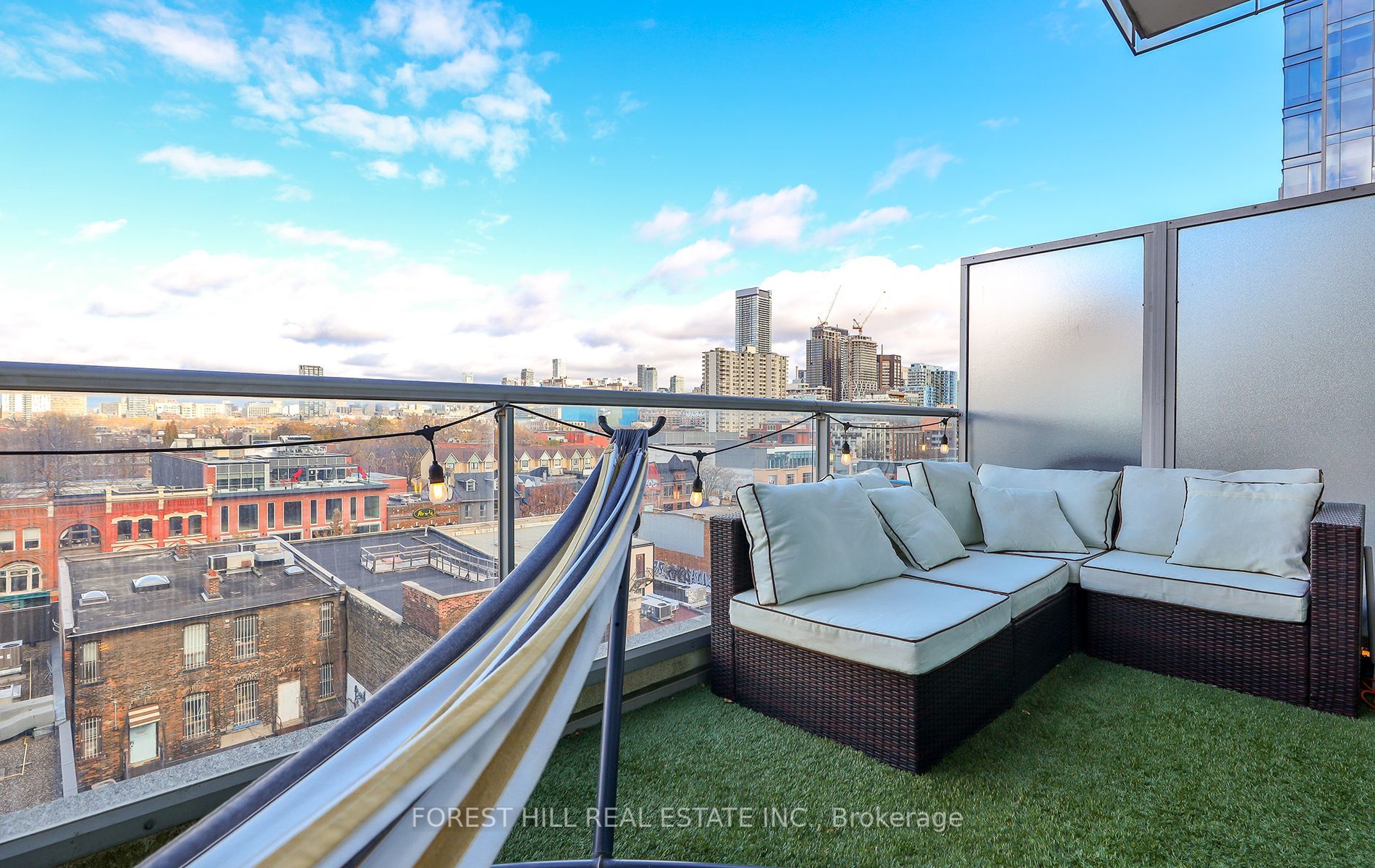 388 Richmond St W, #724