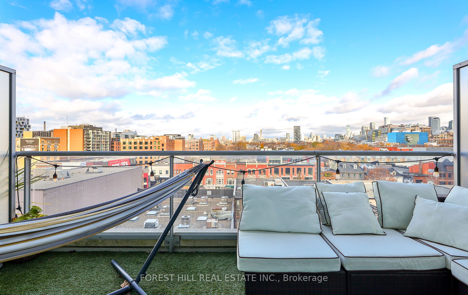388 Richmond St W, #724