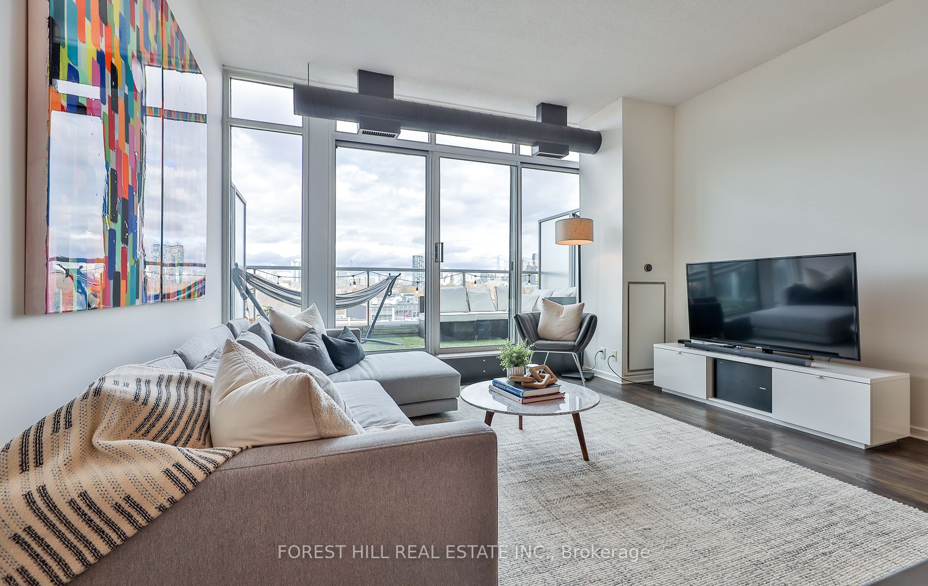 388 Richmond St W, #724