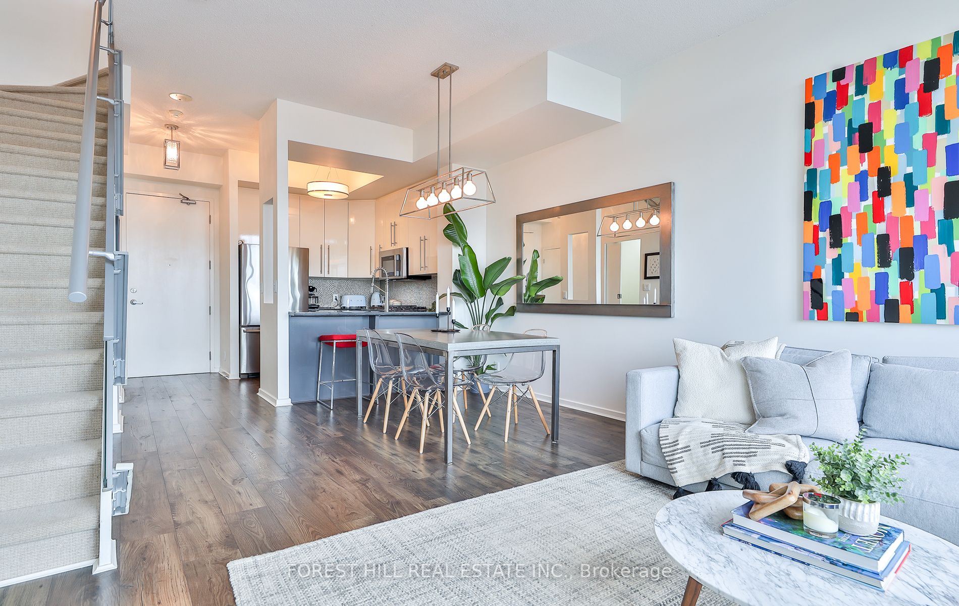 388 Richmond St W, #724