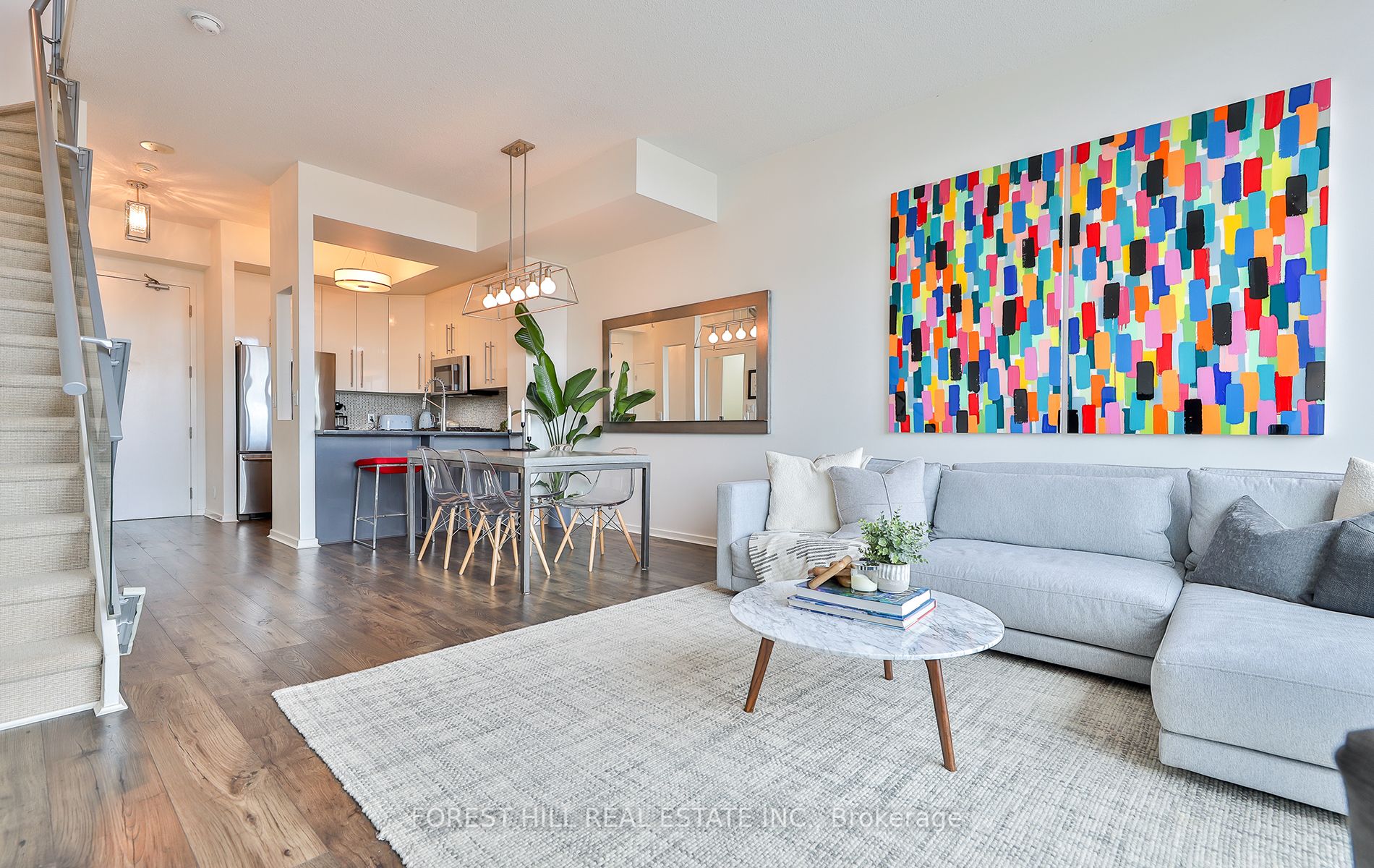 388 Richmond St W, #724