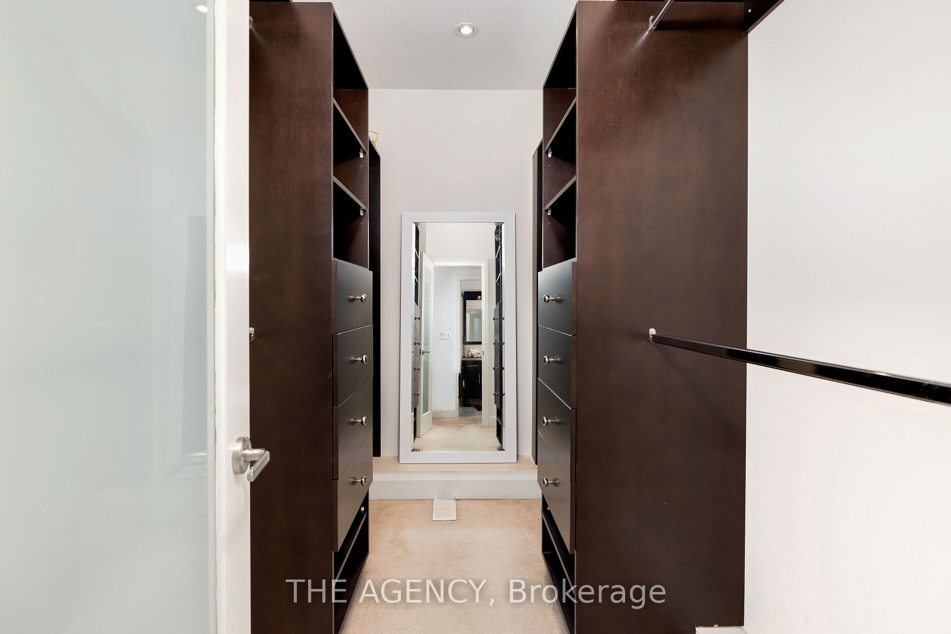 313 Glen Rd