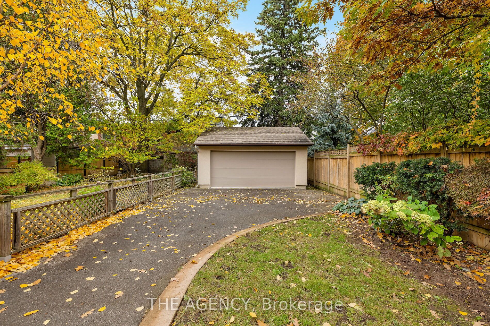 313 Glen Rd