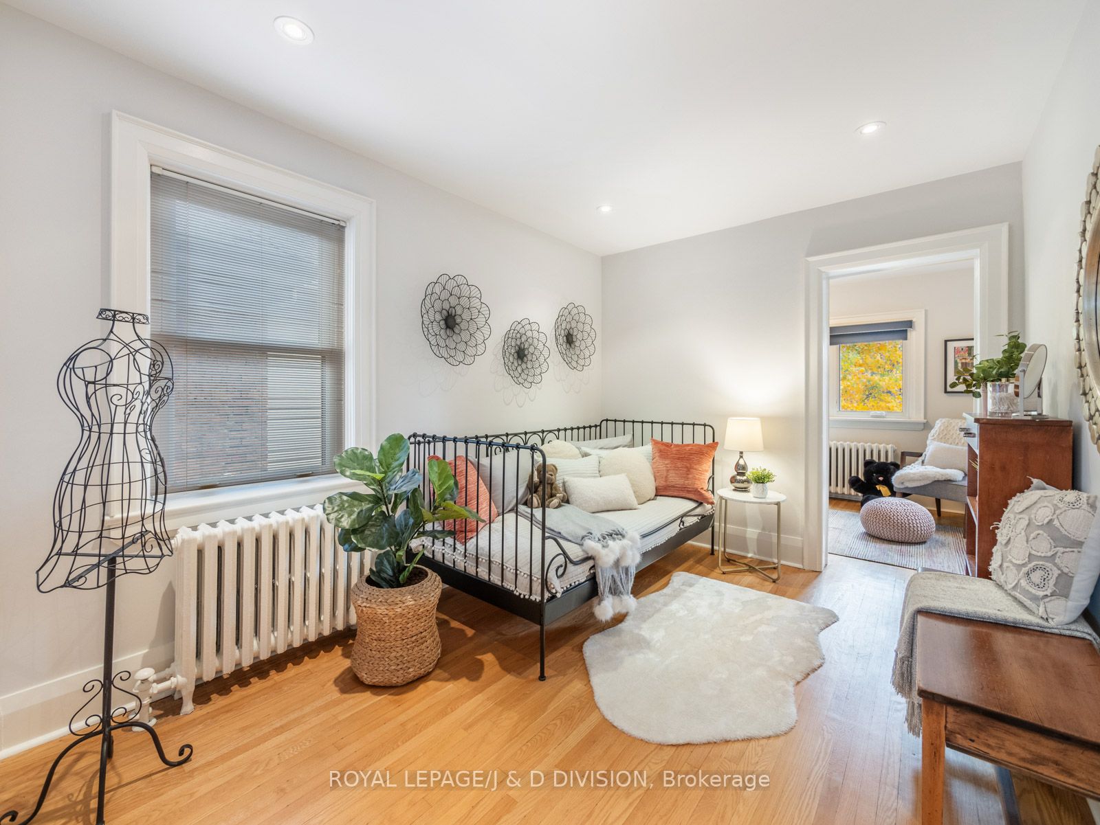 349 Castlefield Avenue