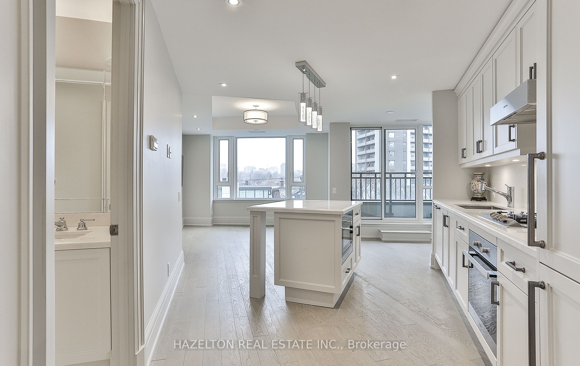 181 Davenport Rd, #302