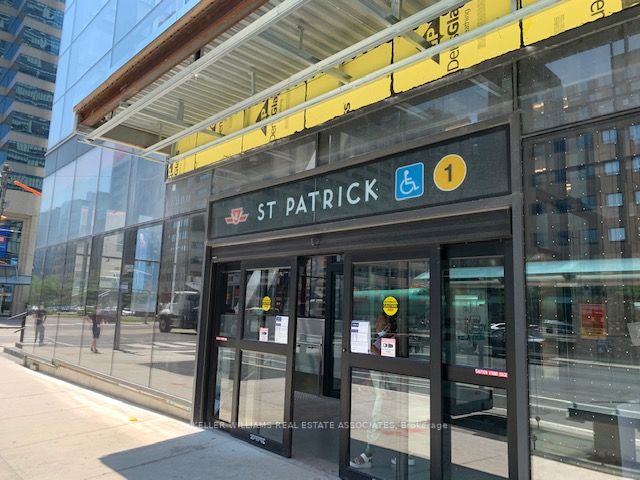 488 University Ave, #2302