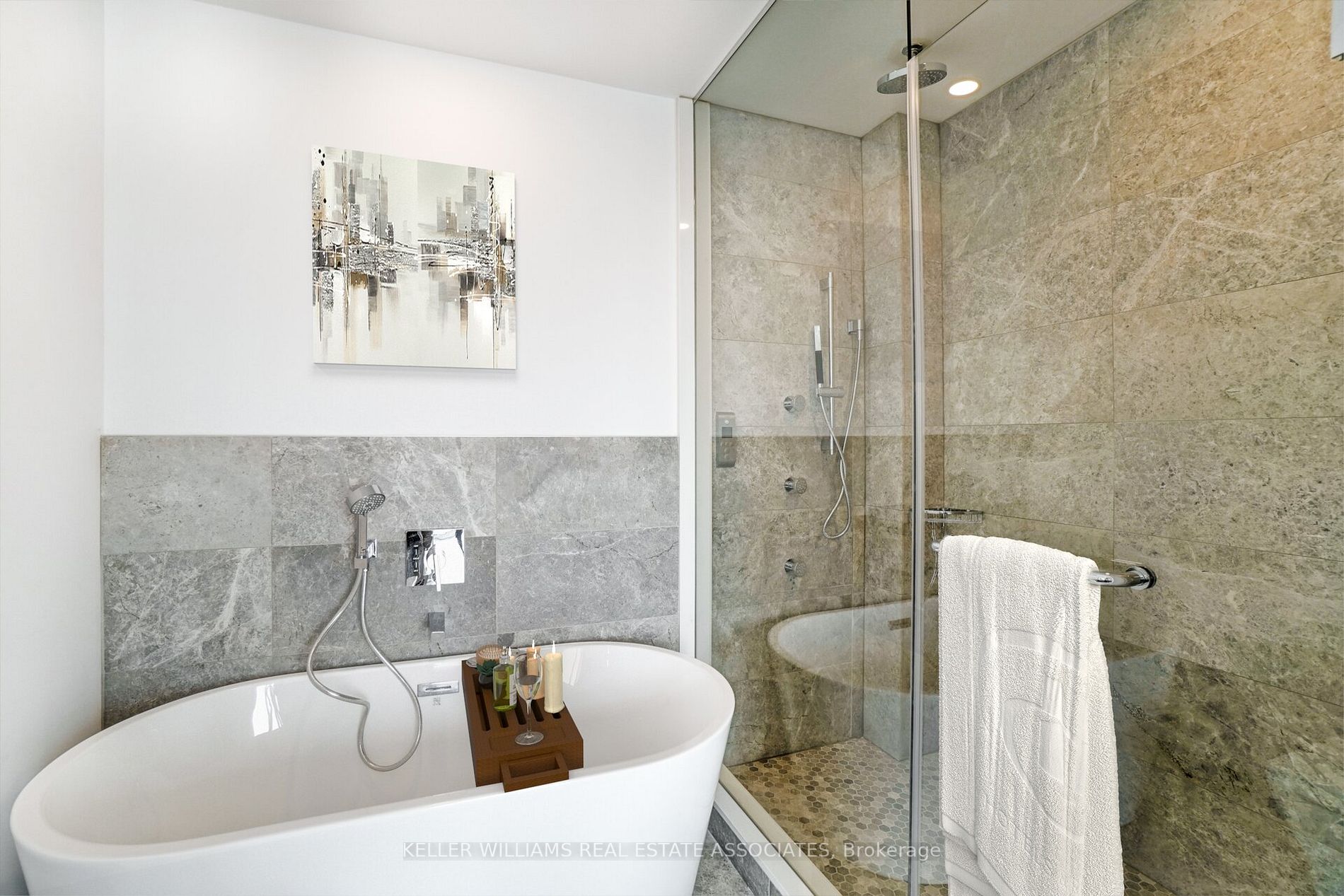 488 University Ave, #2302