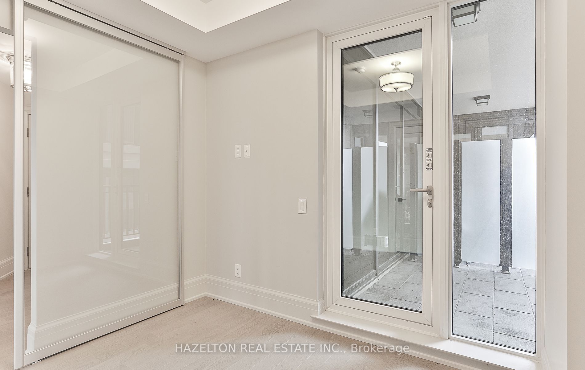 181 Davenport Rd, #302