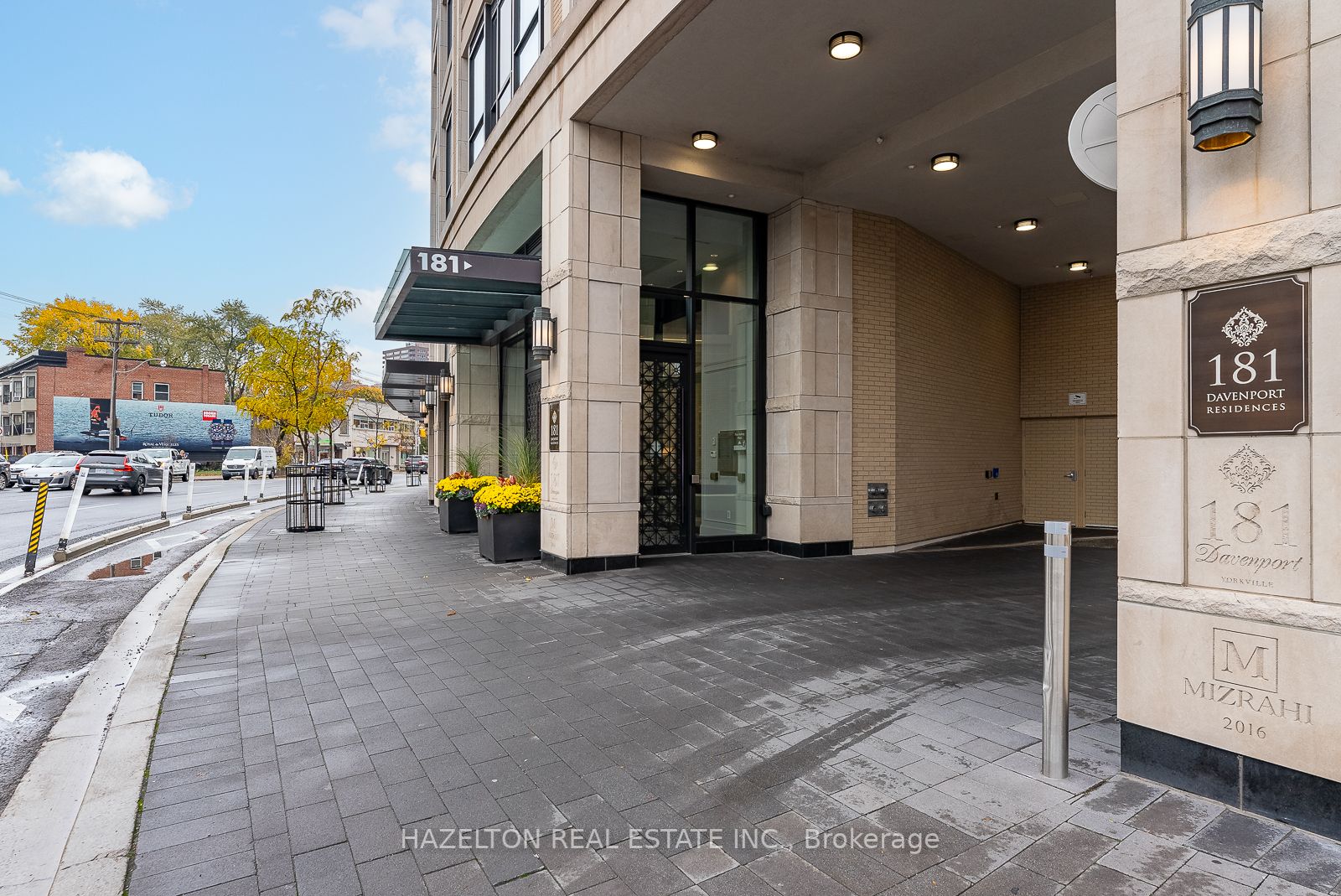 181 Davenport Rd, #302