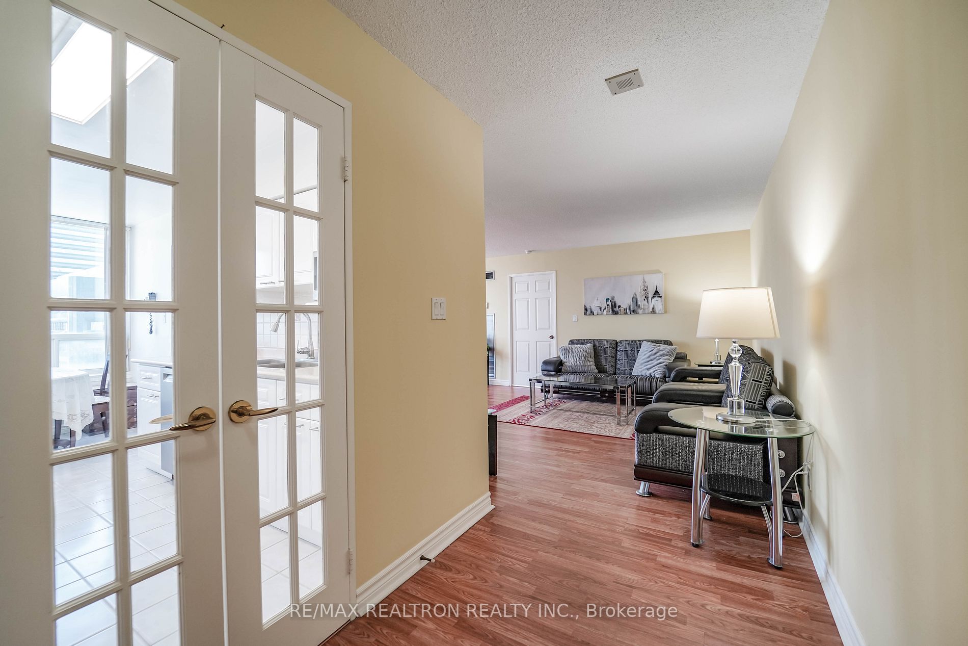 30 Greenfield Avenue #1211