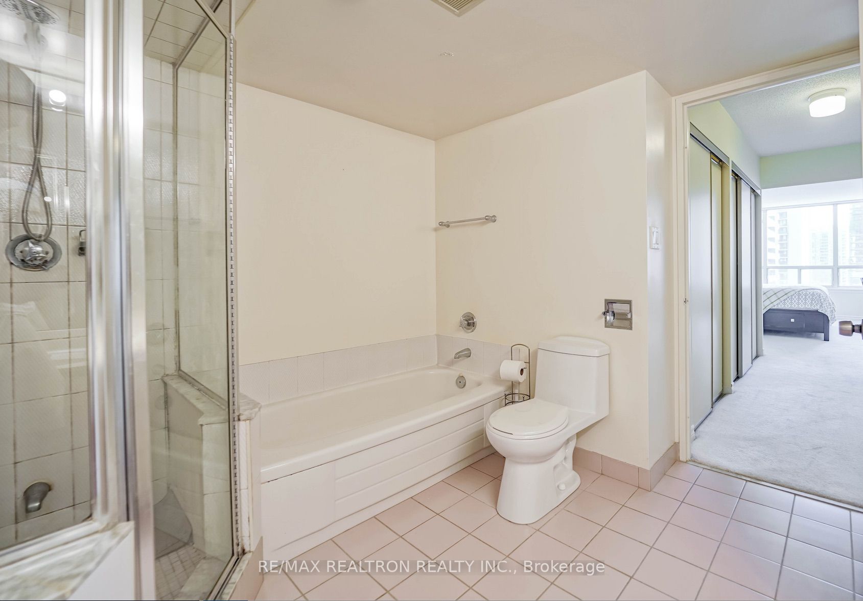 30 Greenfield Avenue #1211