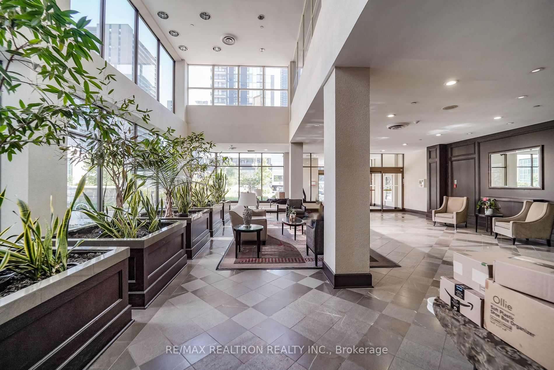 30 Greenfield Avenue #1211