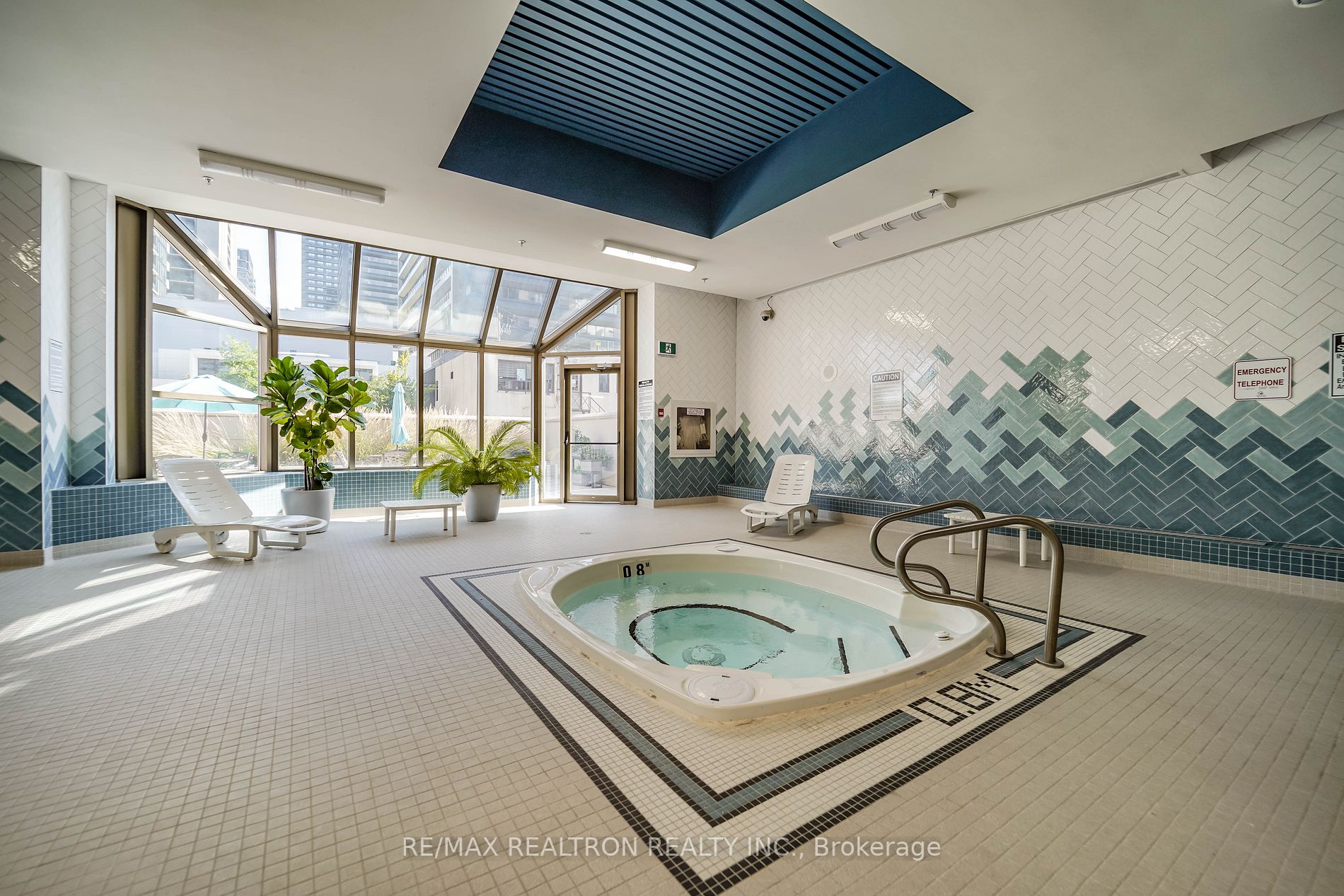 30 Greenfield Avenue #1211