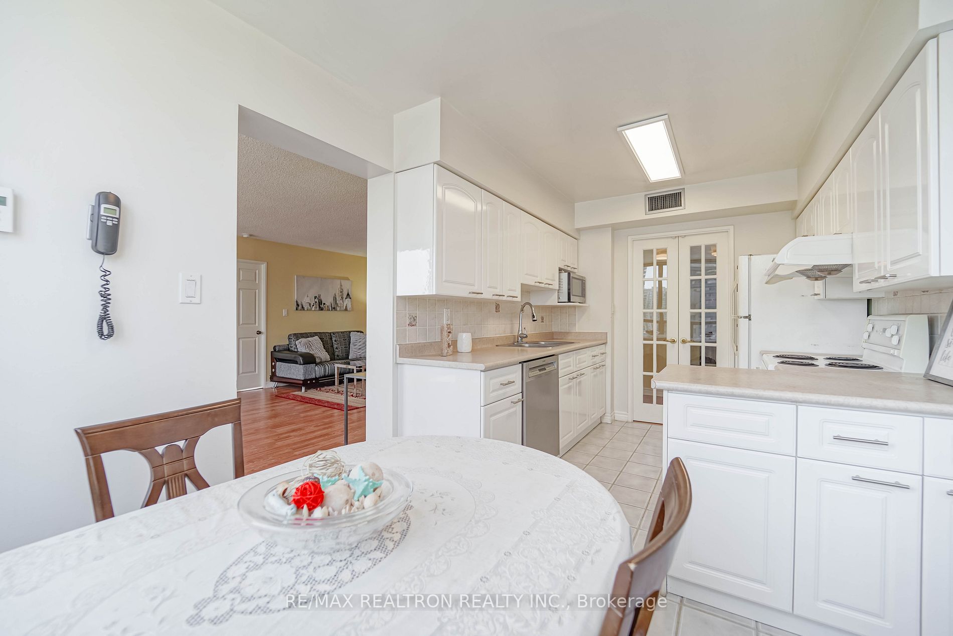 30 Greenfield Avenue #1211