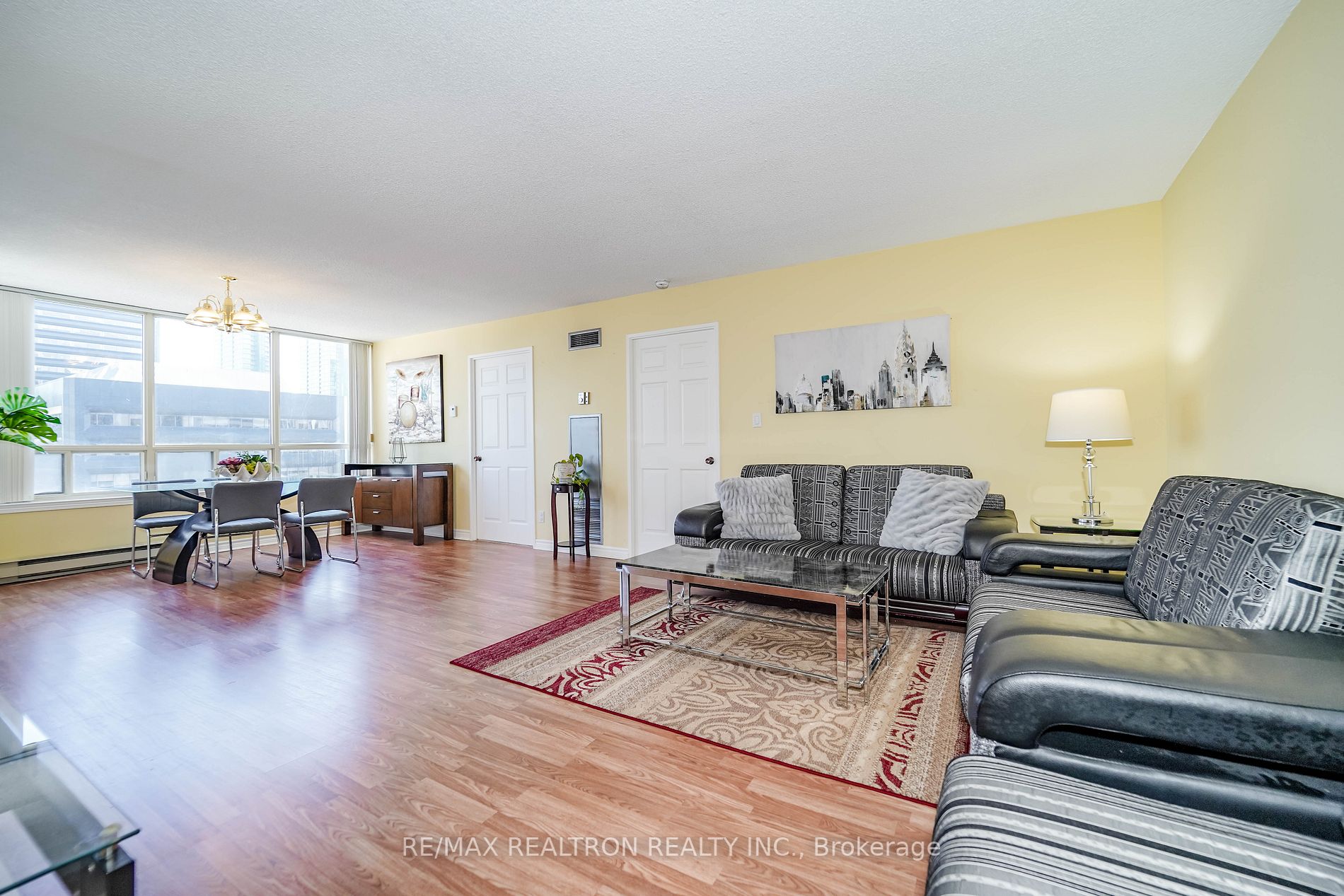 30 Greenfield Avenue #1211