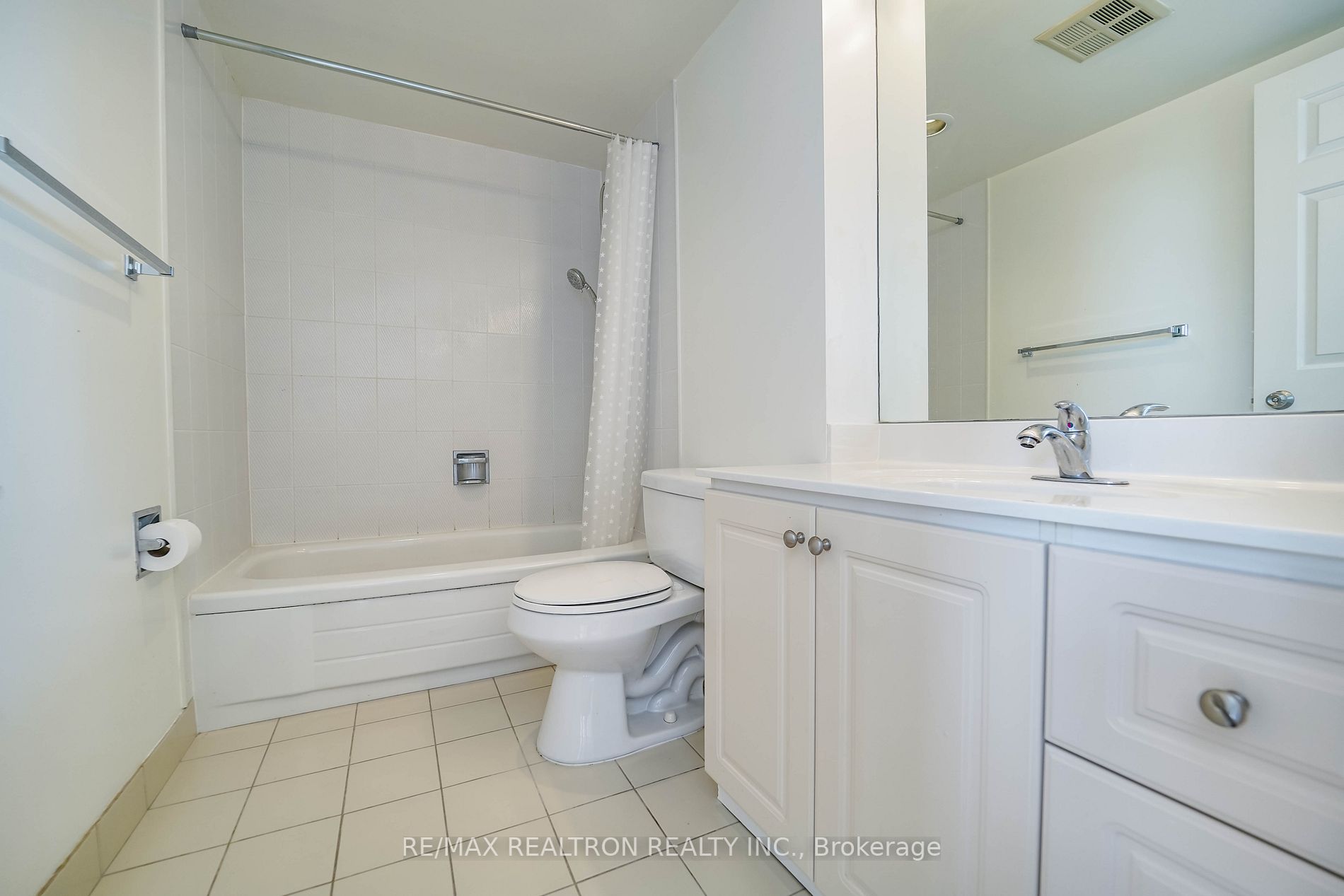 30 Greenfield Avenue #1211