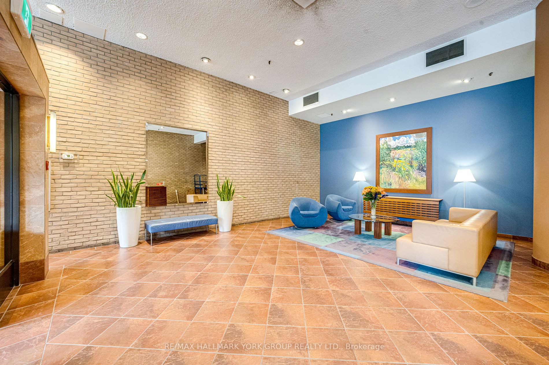 80 Front St E, #310