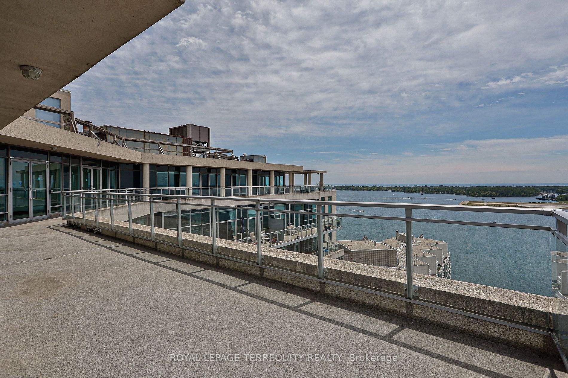 410 Queens Quay W, #216