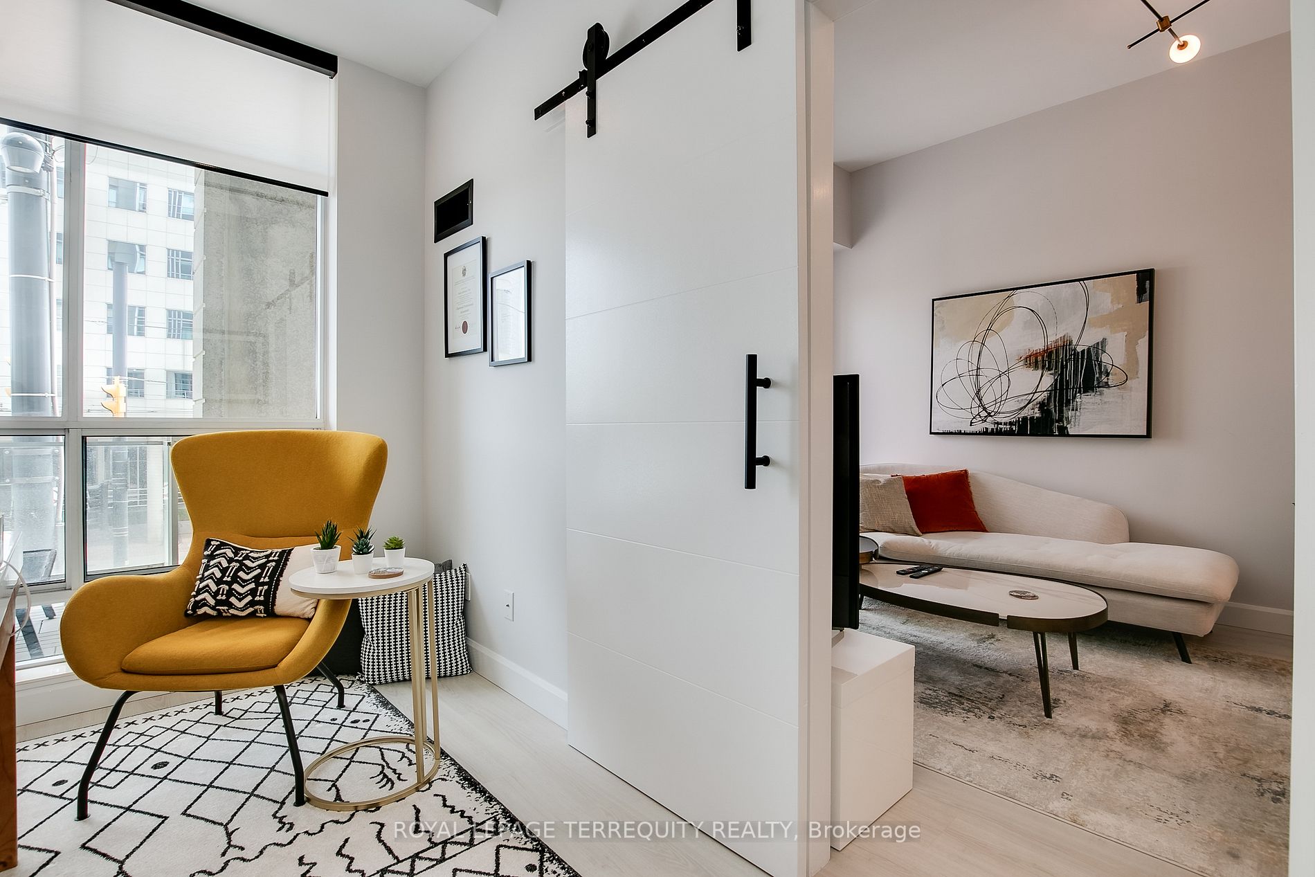 410 Queens Quay W, #216