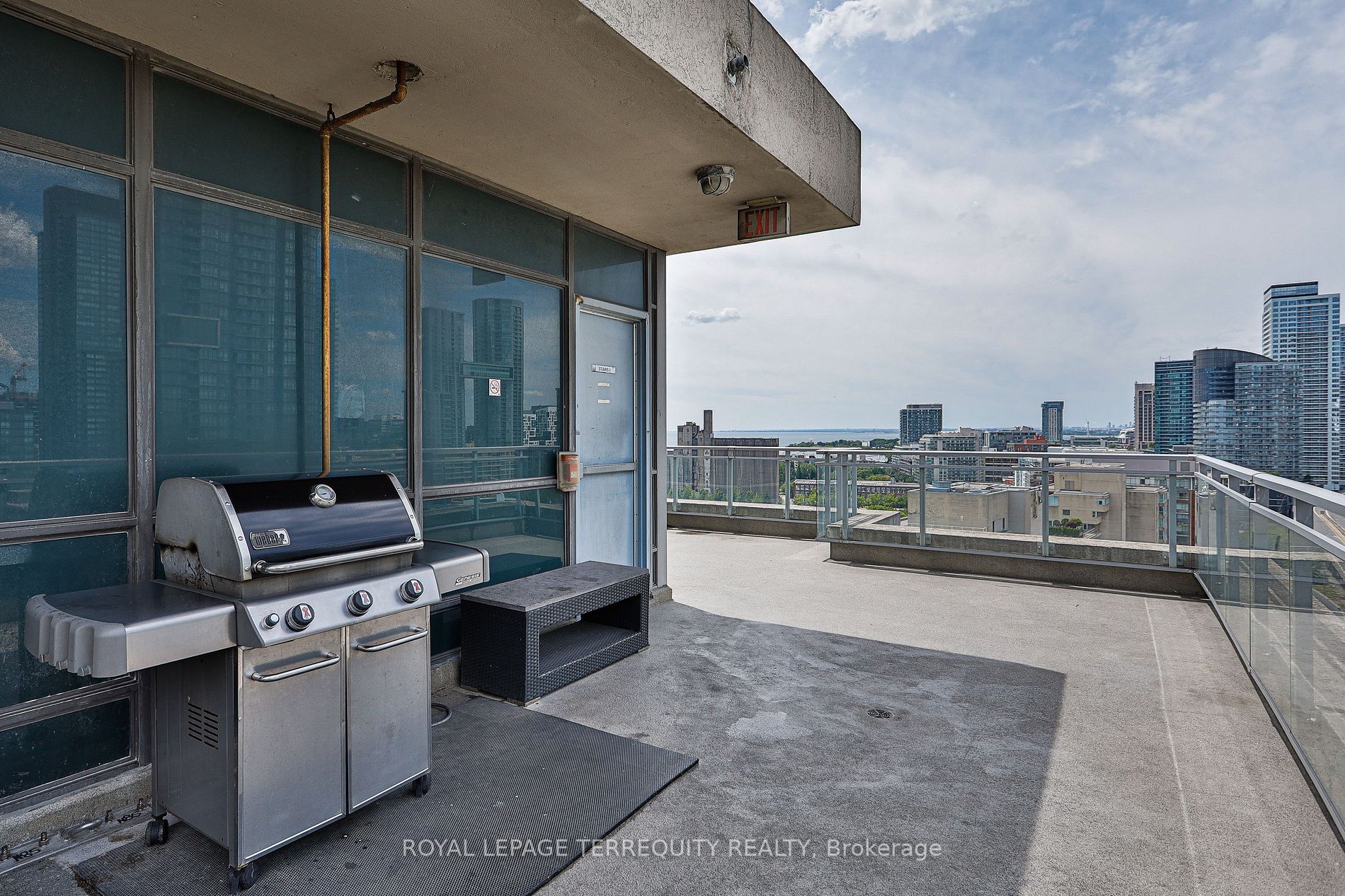 410 Queens Quay W, #216