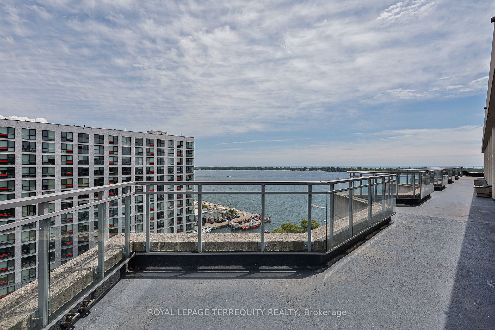 410 Queens Quay W, #216