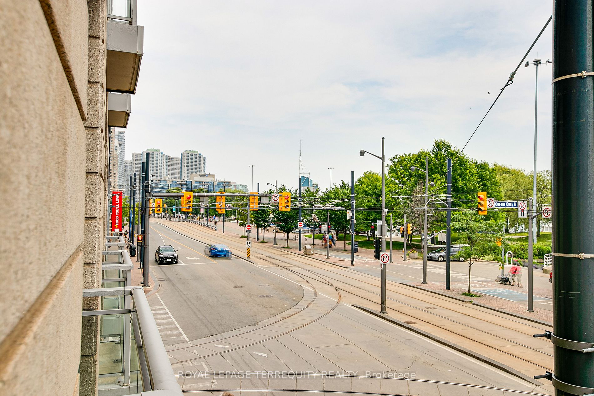 410 Queens Quay W, #216