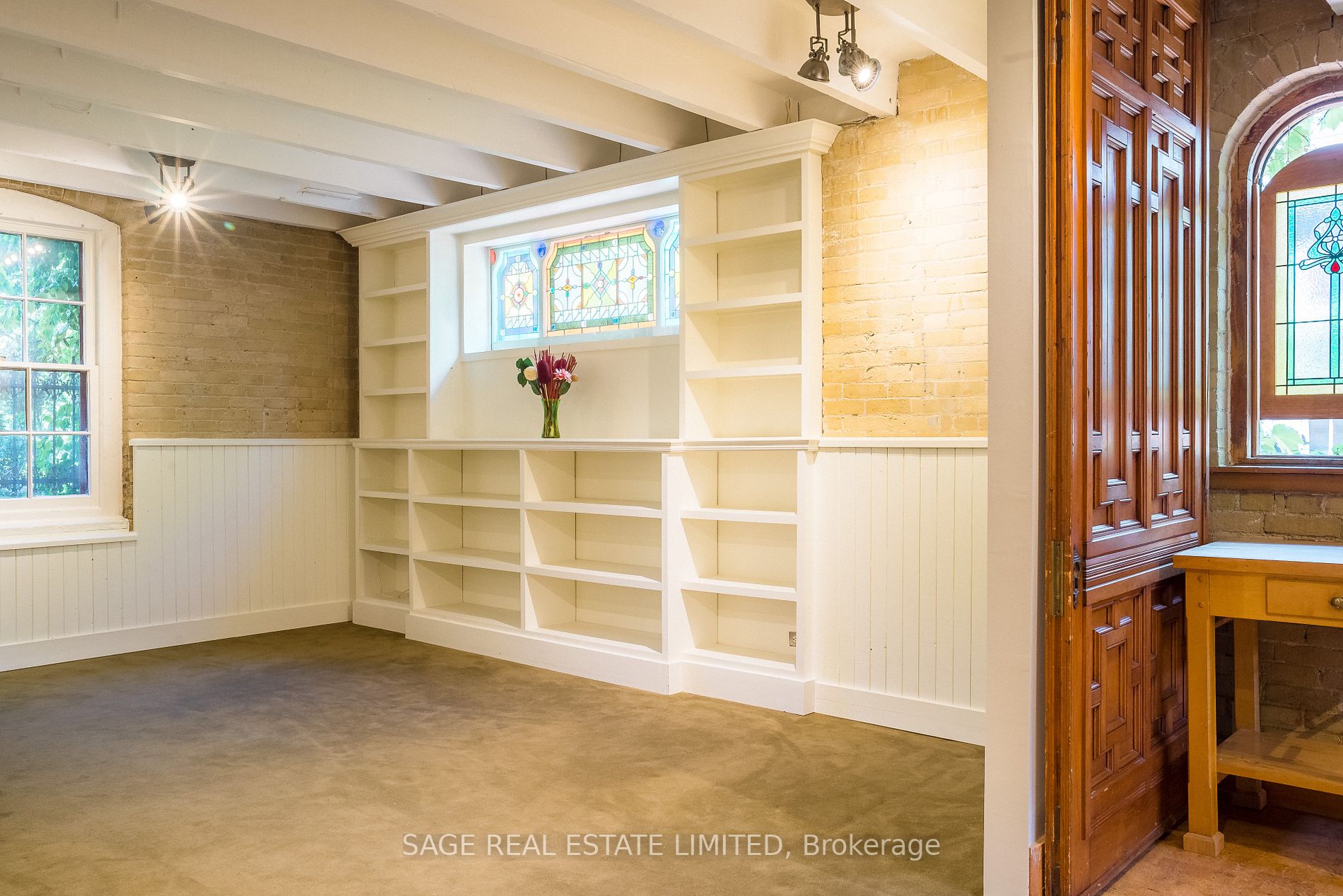 368 Sumach St, #Coach H