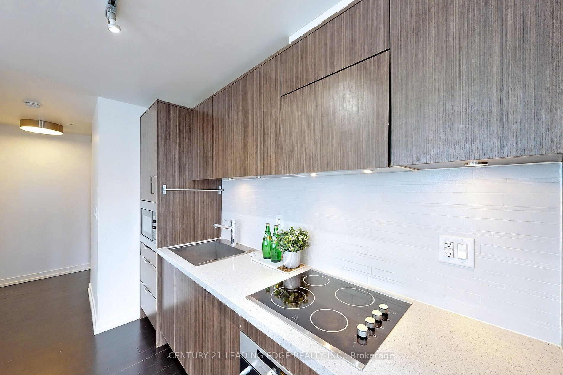 21 Widmer St, #1702