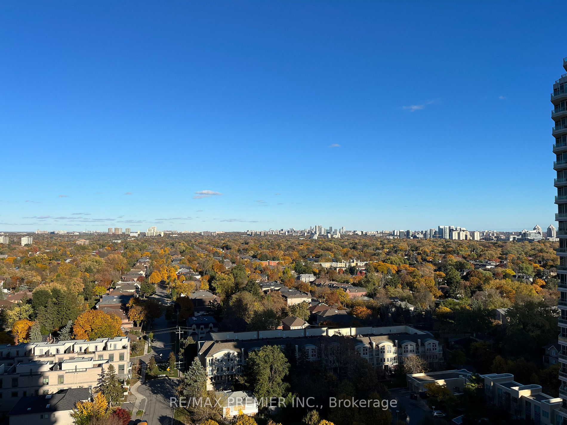 15 Holmes Avenue, #1708