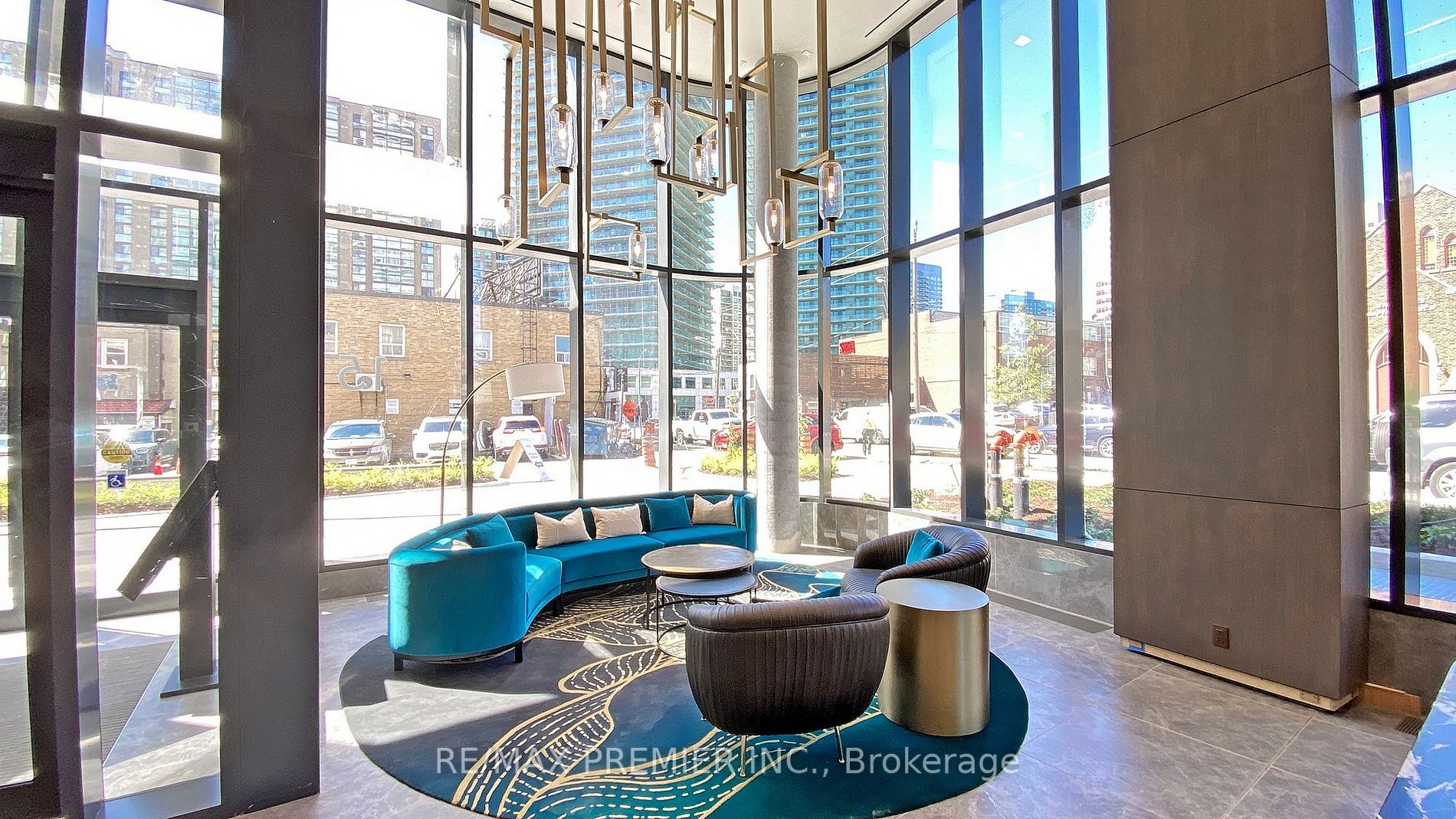 15 Holmes Avenue, #1708
