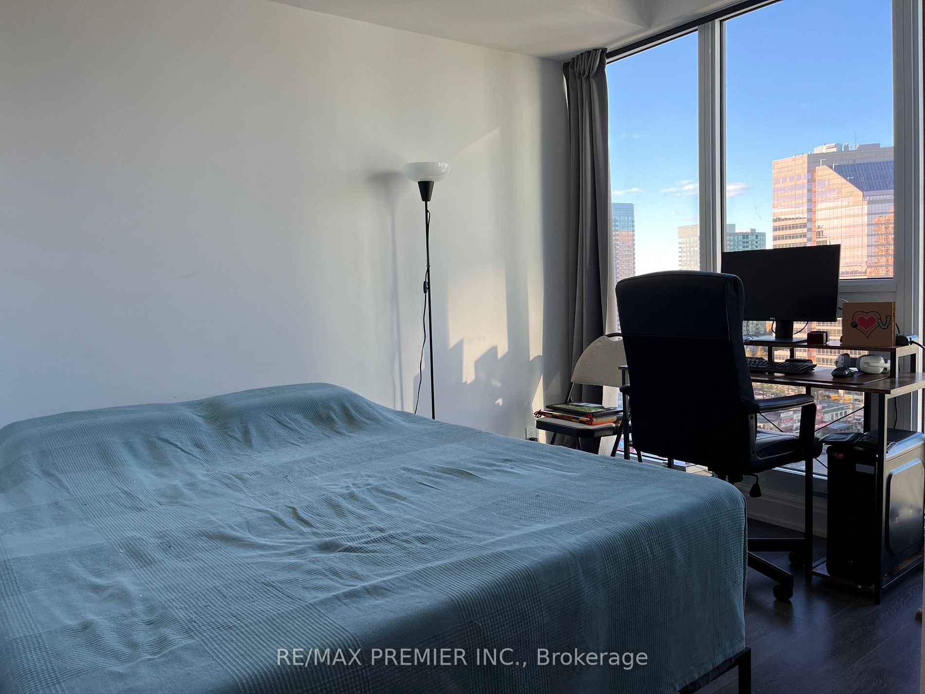 15 Holmes Avenue, #1708