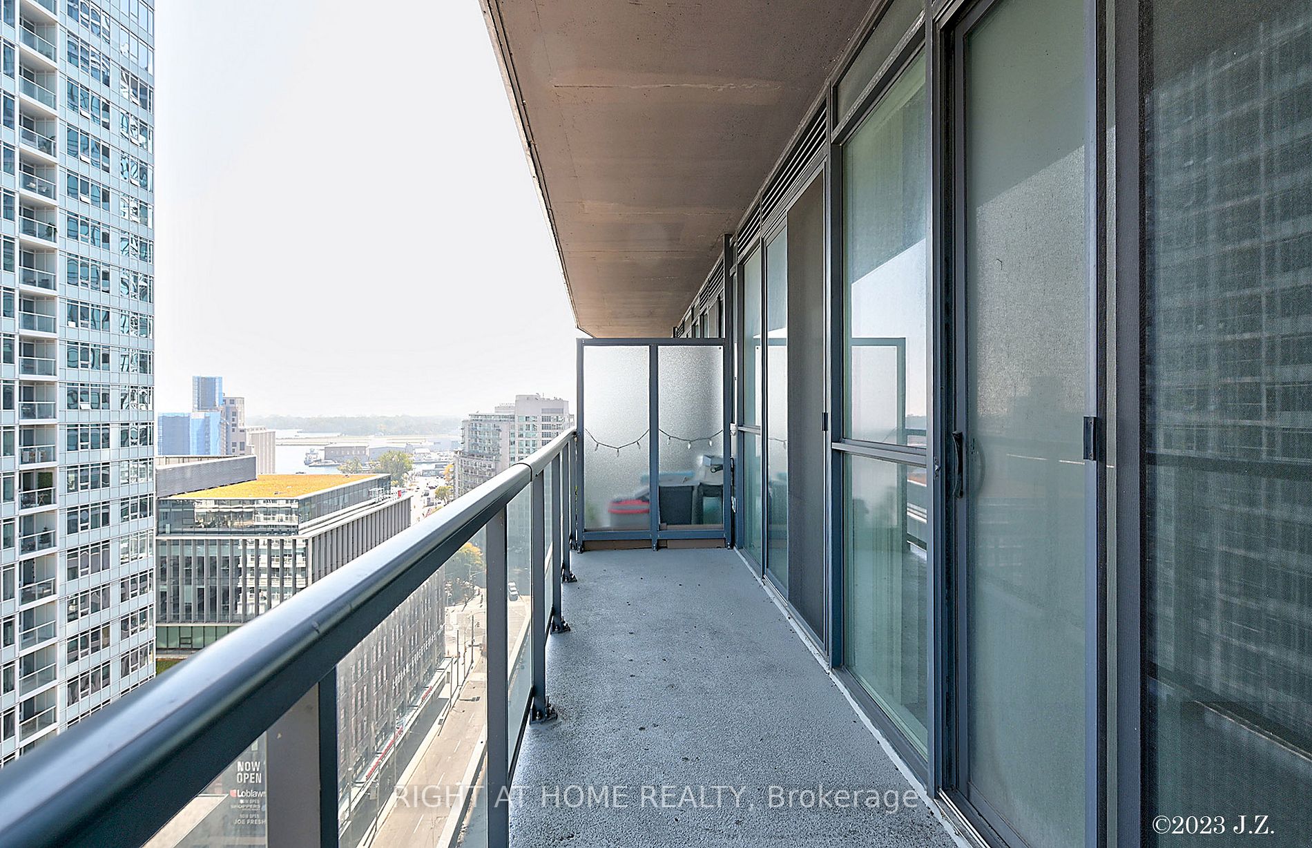 20 Bruyeres Mews, #1707