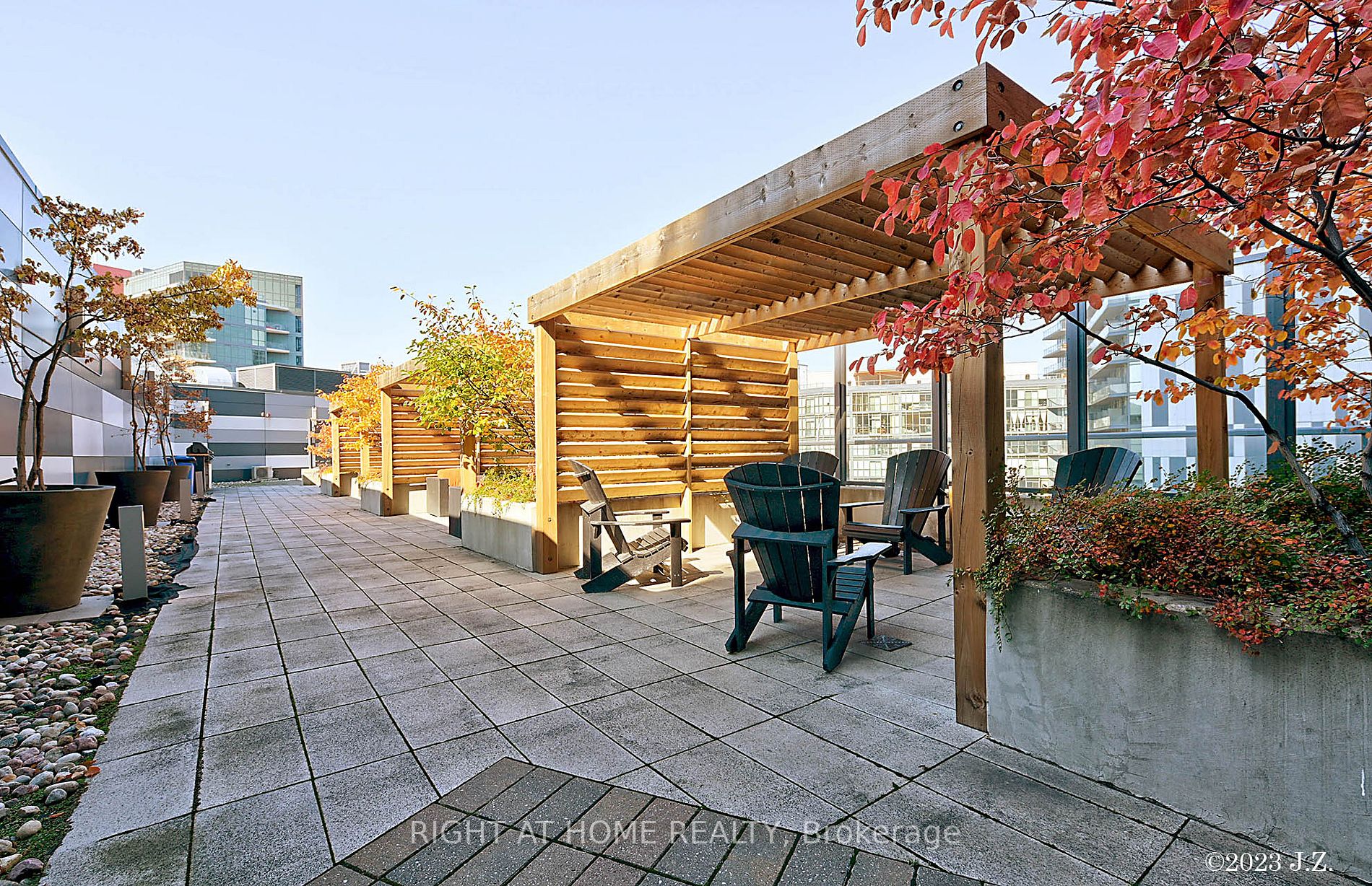 20 Bruyeres Mews, #1707