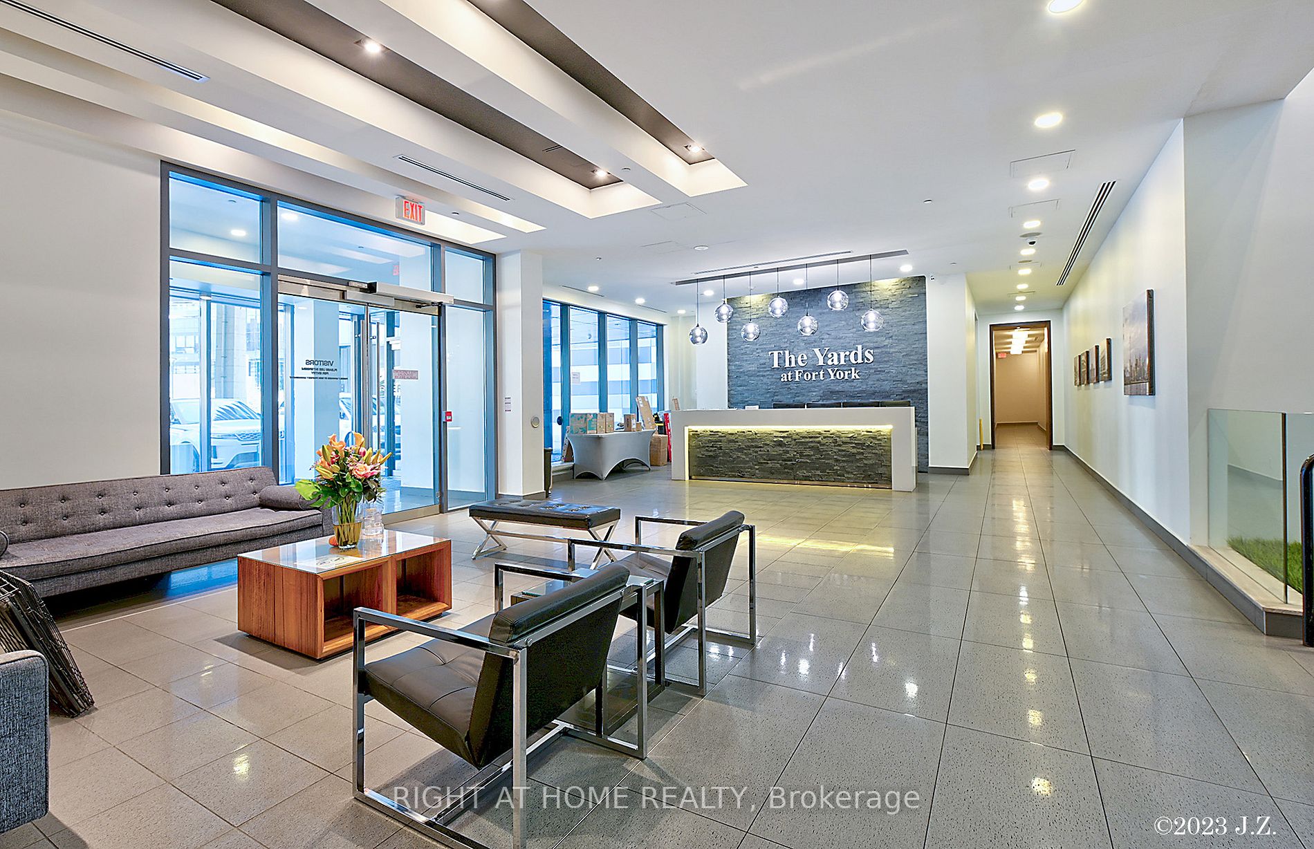 20 Bruyeres Mews, #1707
